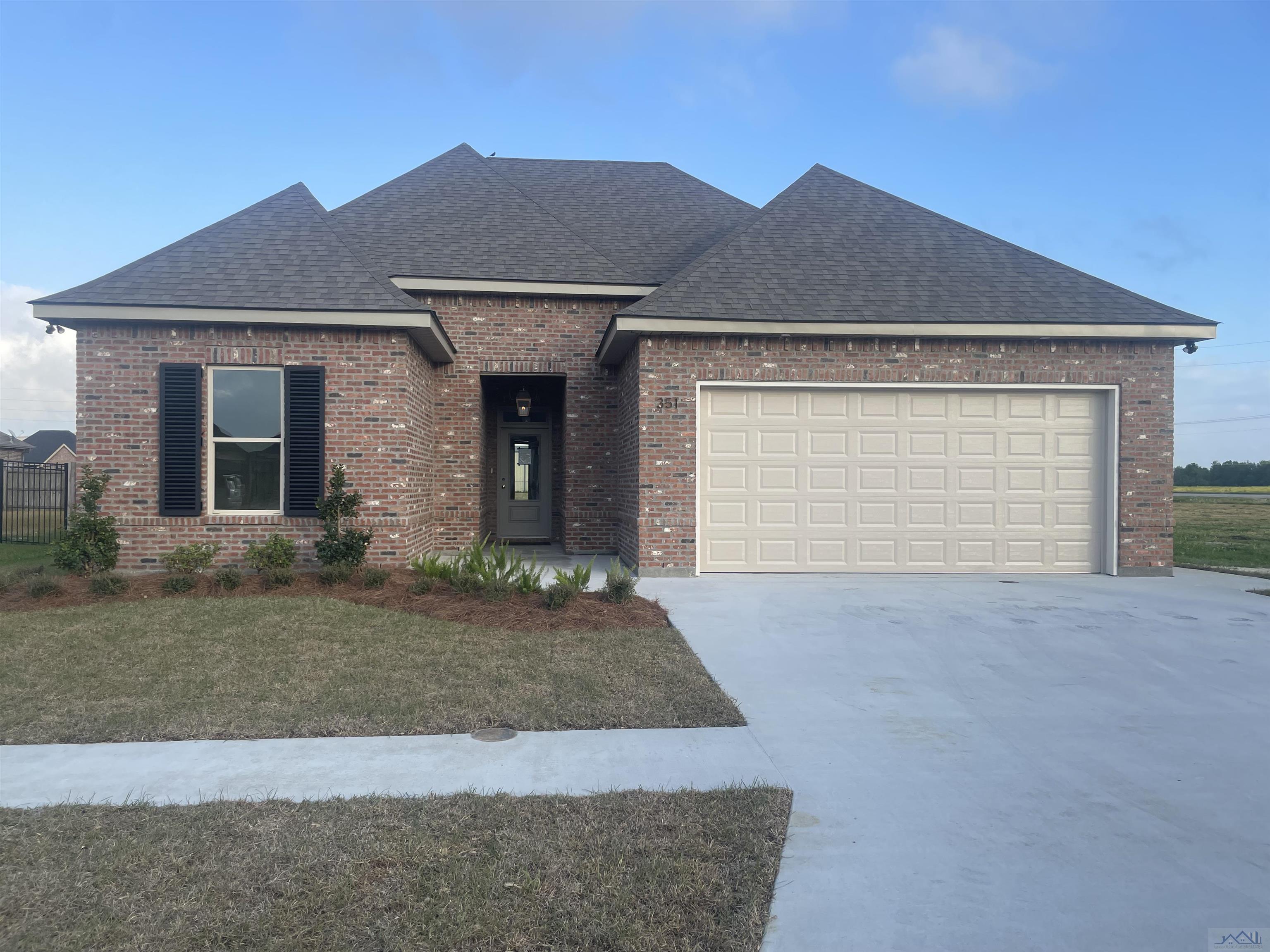 351 Ravensaide Drive