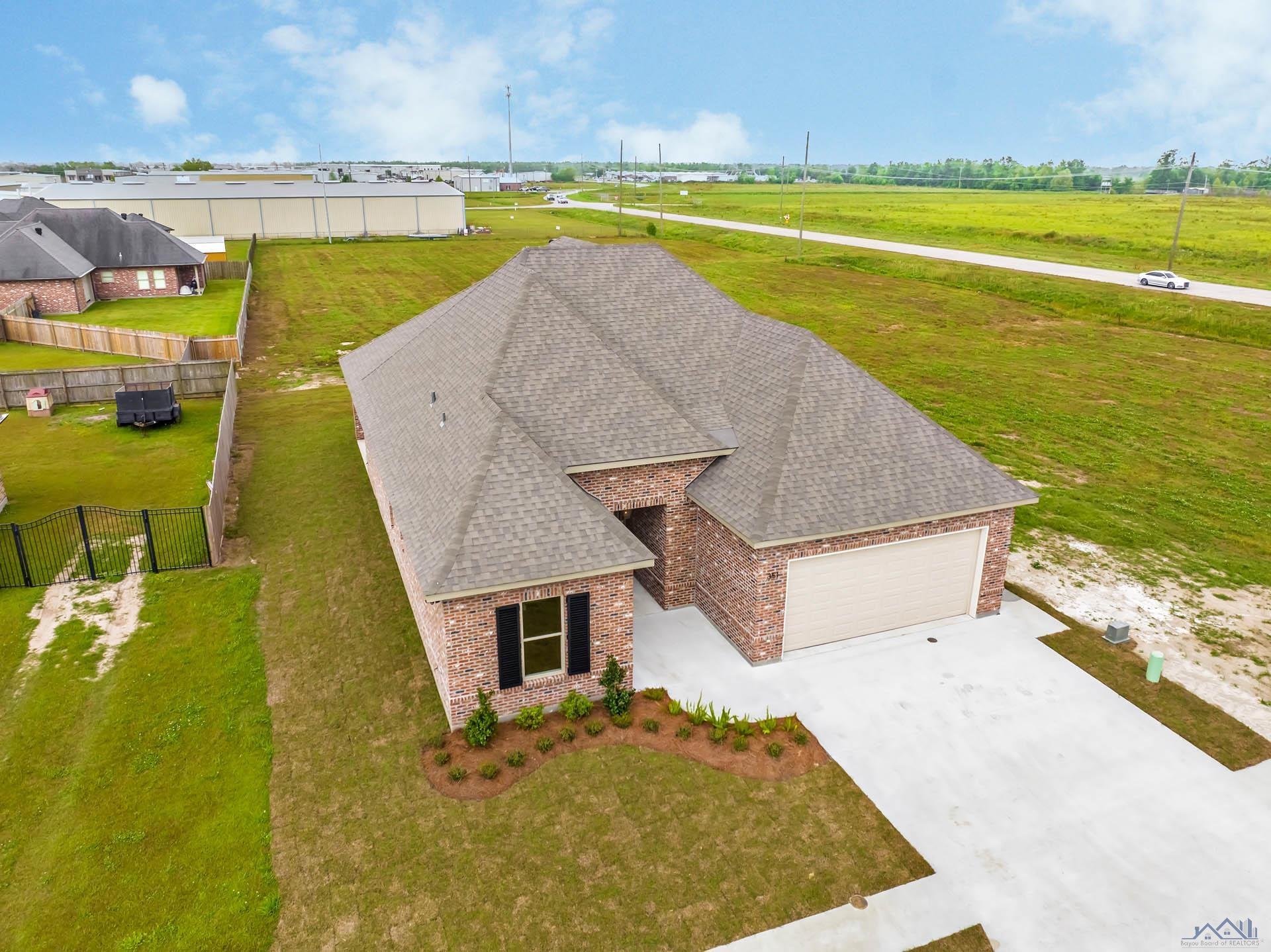 351 Ravensaide Drive