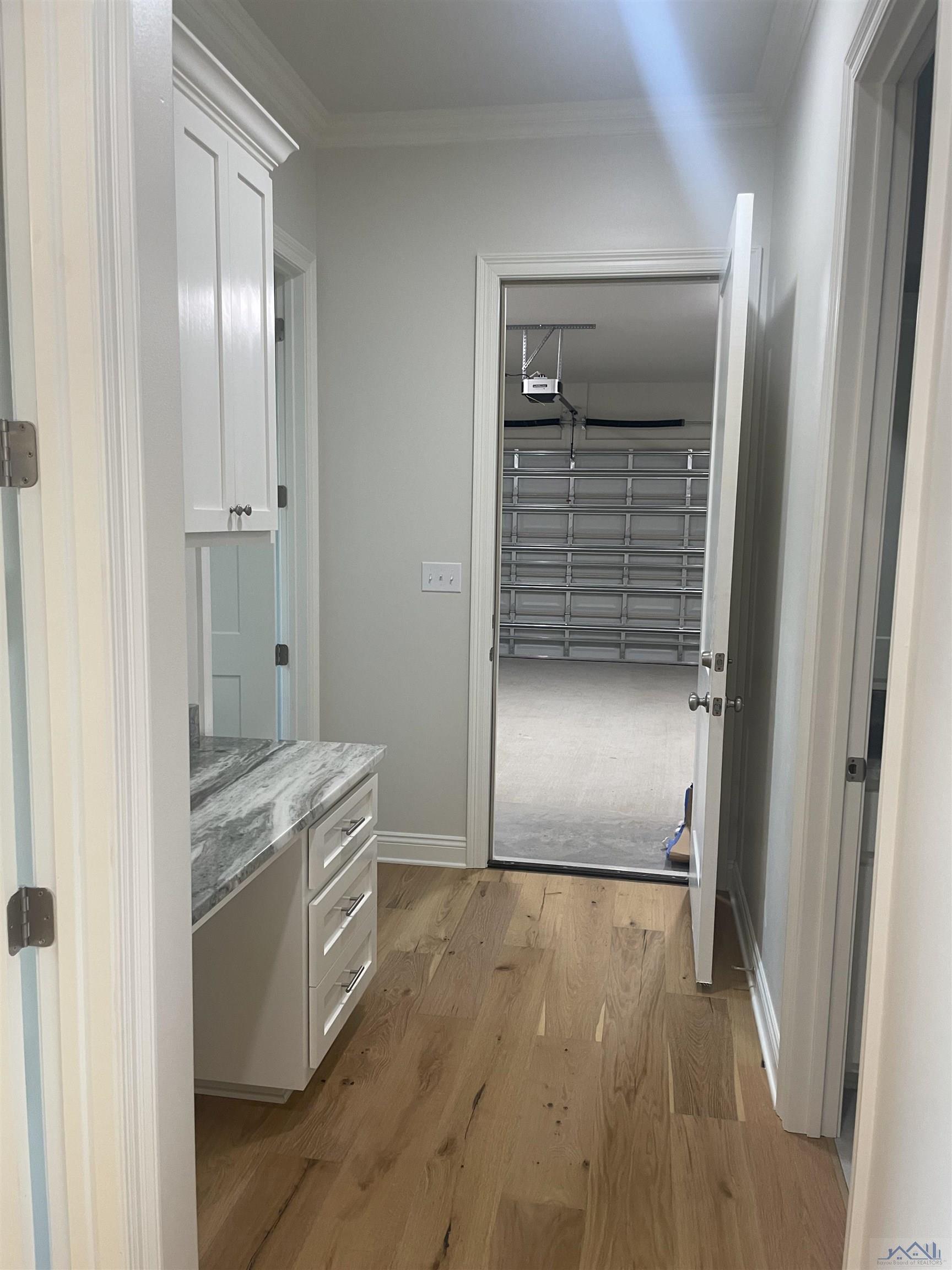 351 Ravensaide Drive