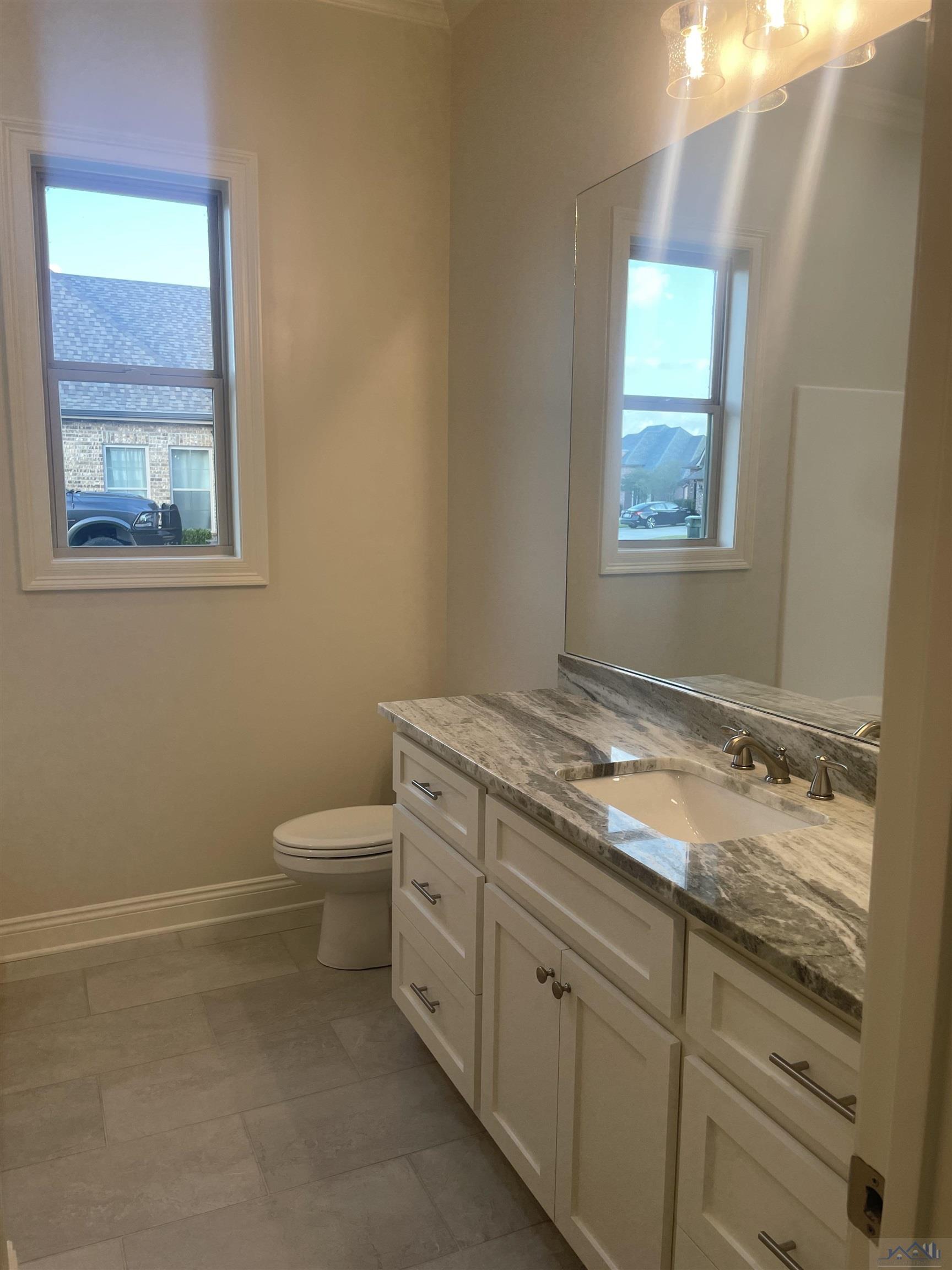 351 Ravensaide Drive