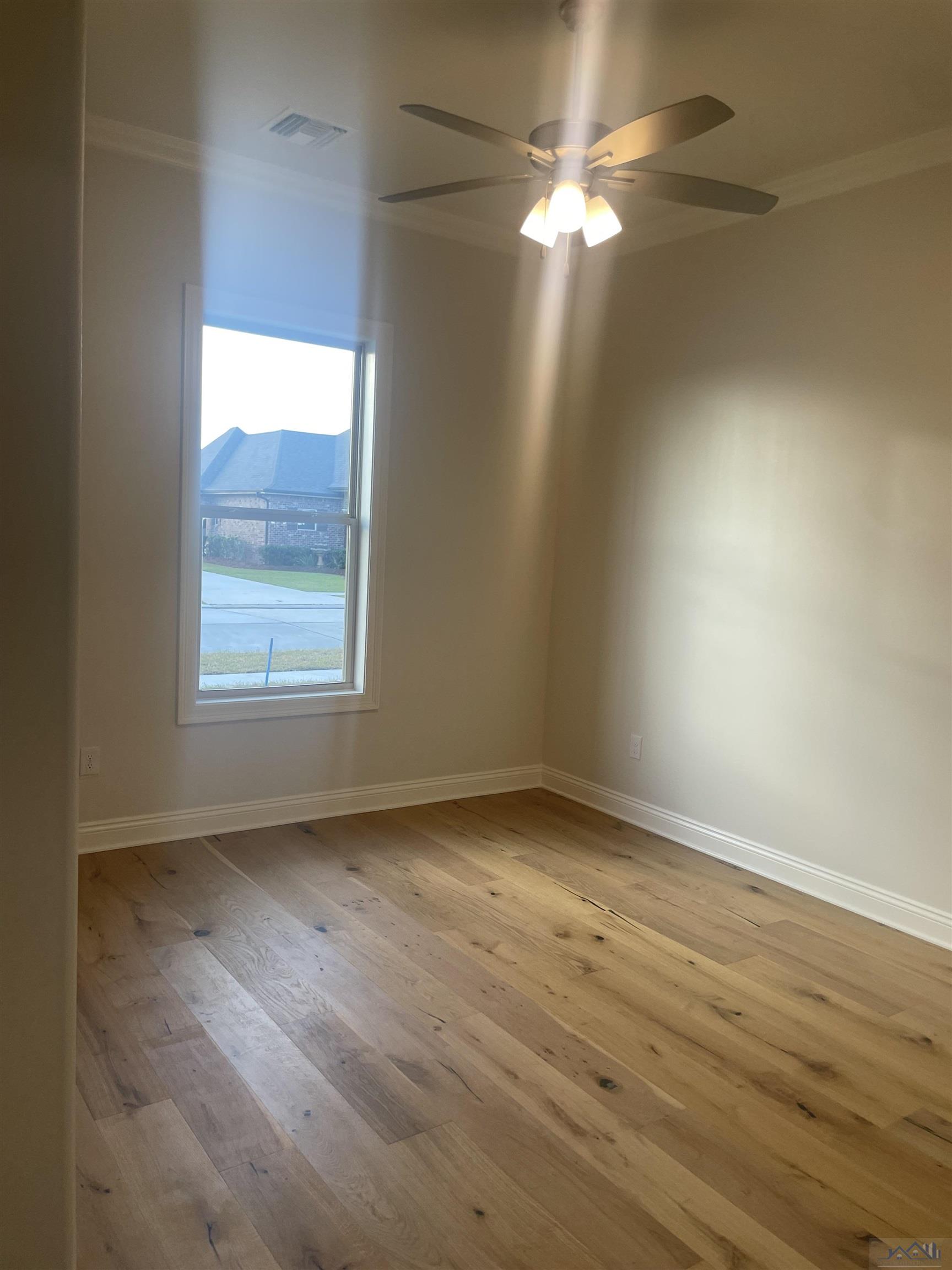 351 Ravensaide Drive