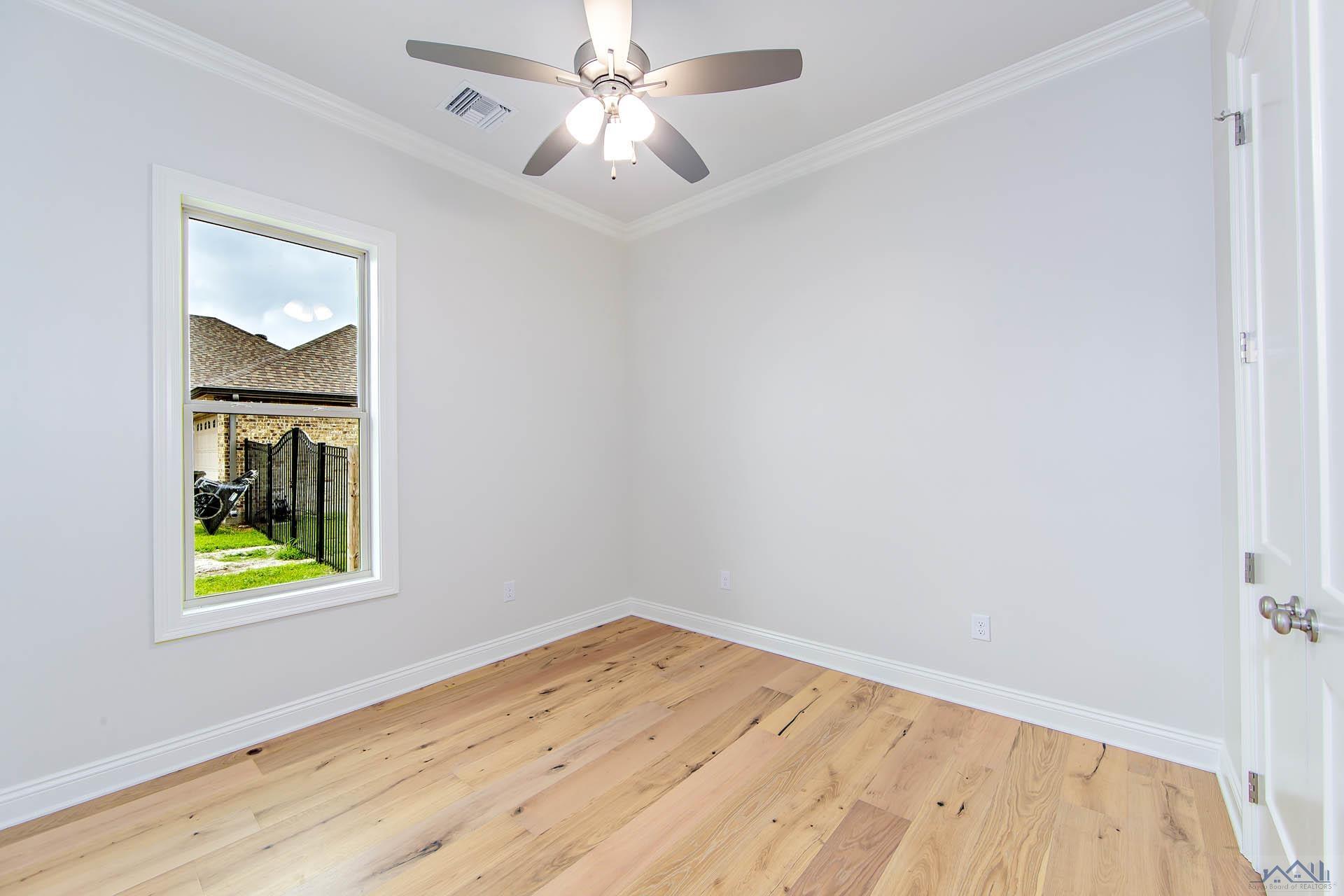 351 Ravensaide Drive