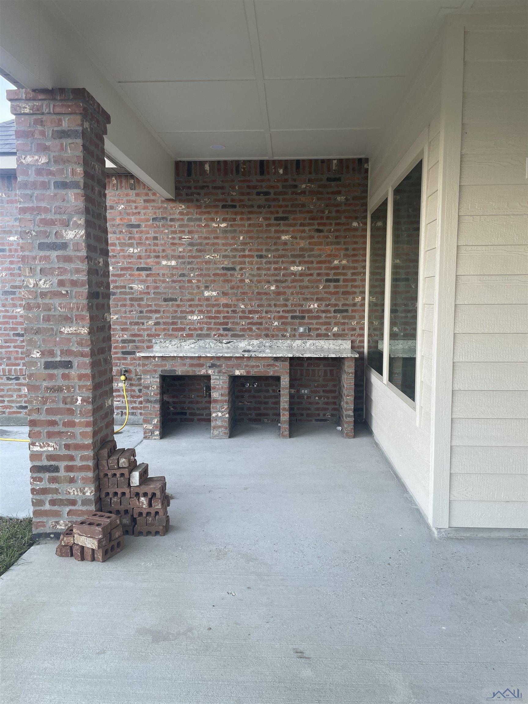 351 Ravensaide Drive