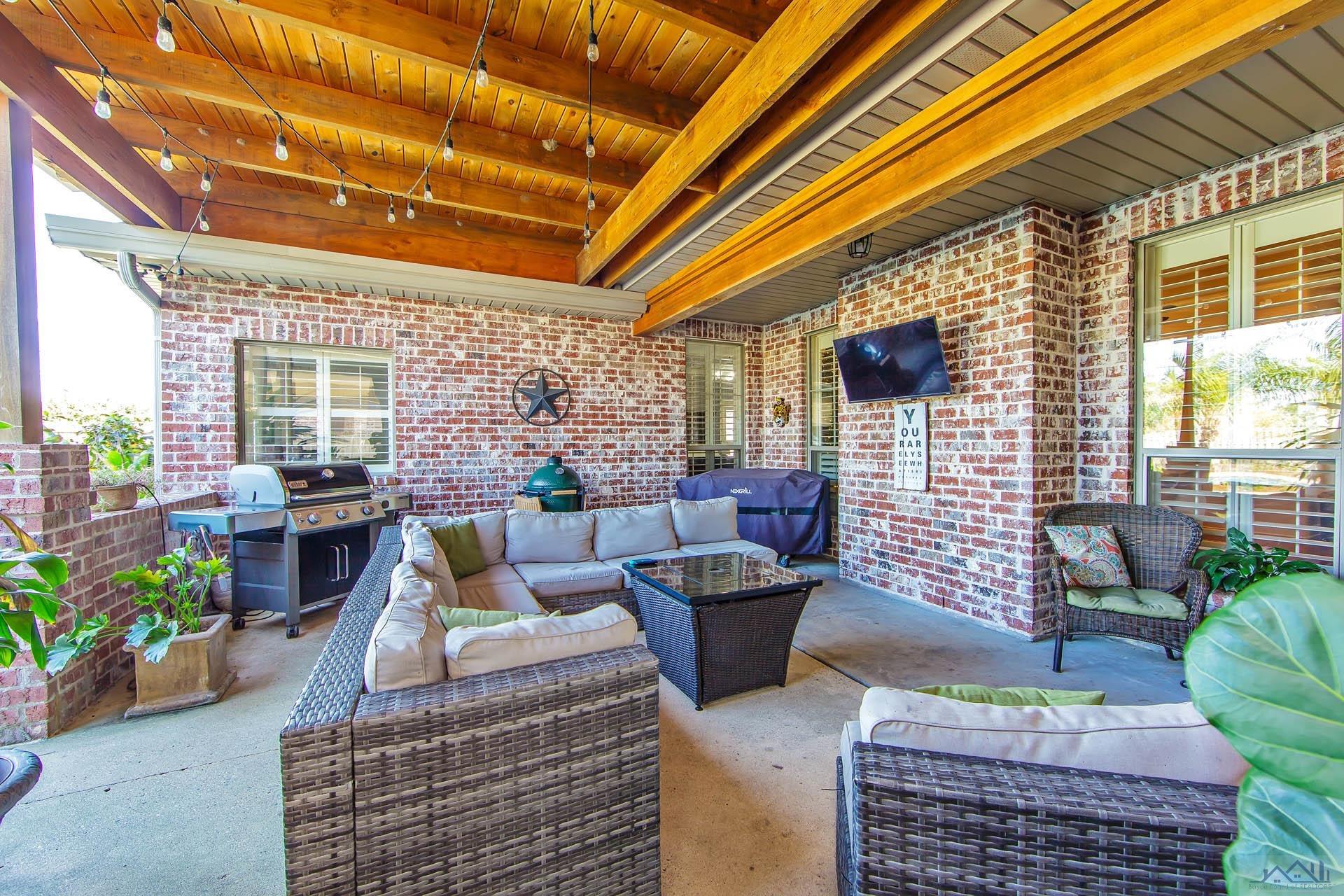 3402 Briarwood Dr