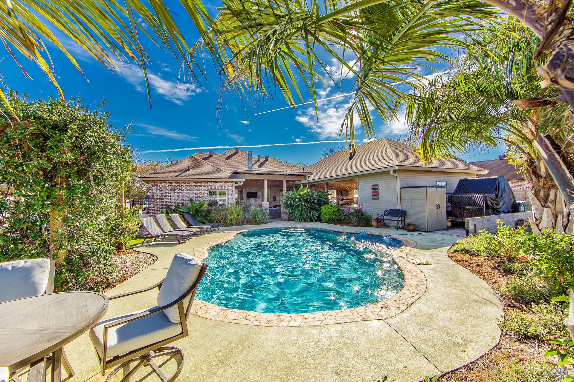 3402 Briarwood Dr