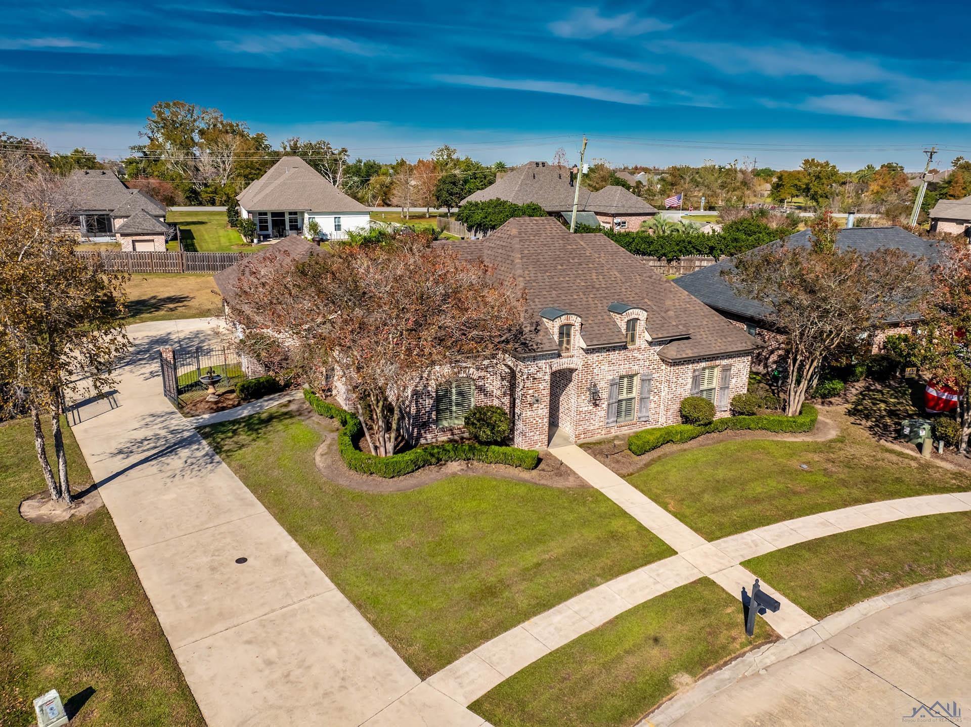 3402 Briarwood Dr