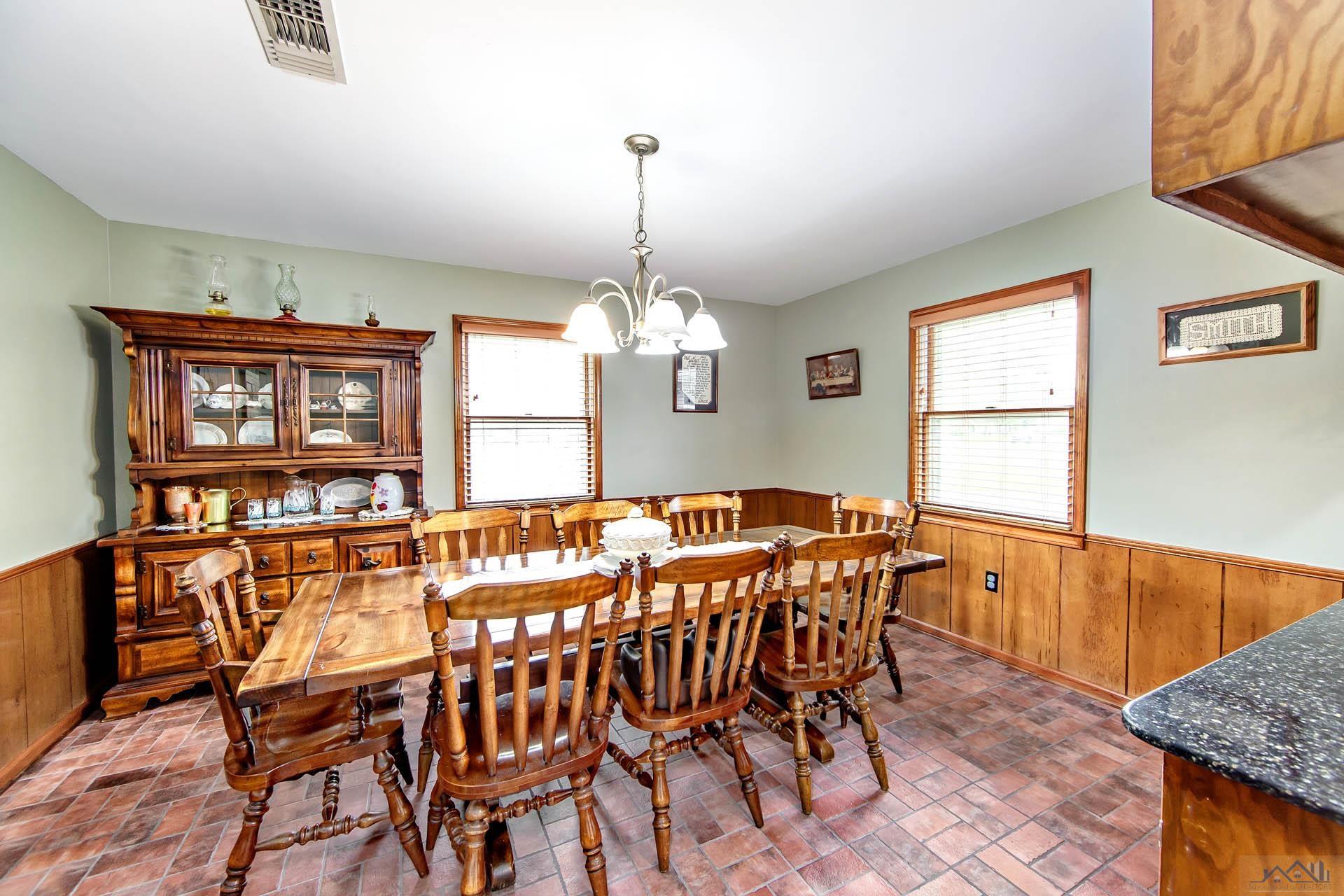 183 Rue De Beauville