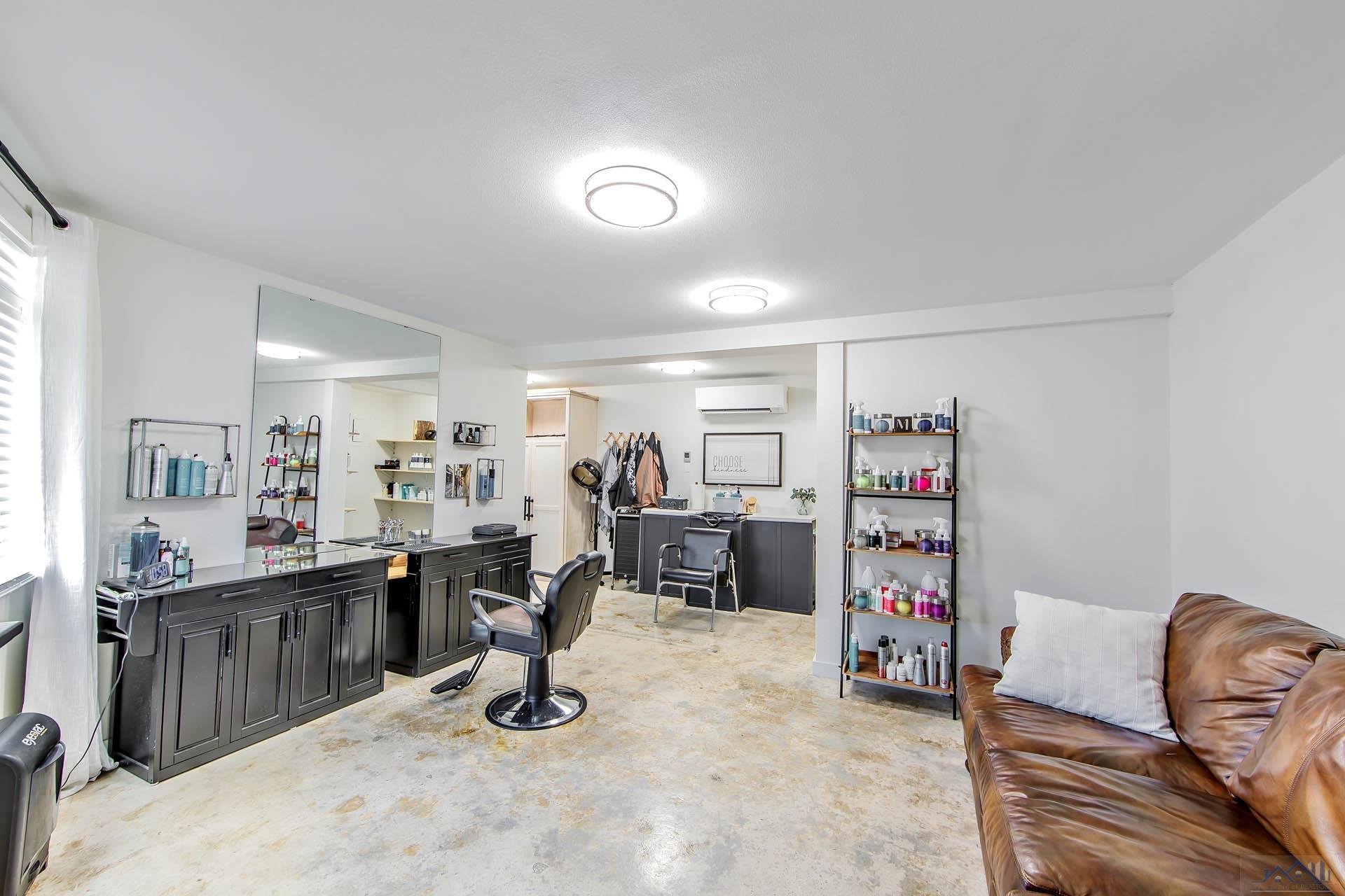 1405 West Tunnel Boulevard # 4 Unit: #4