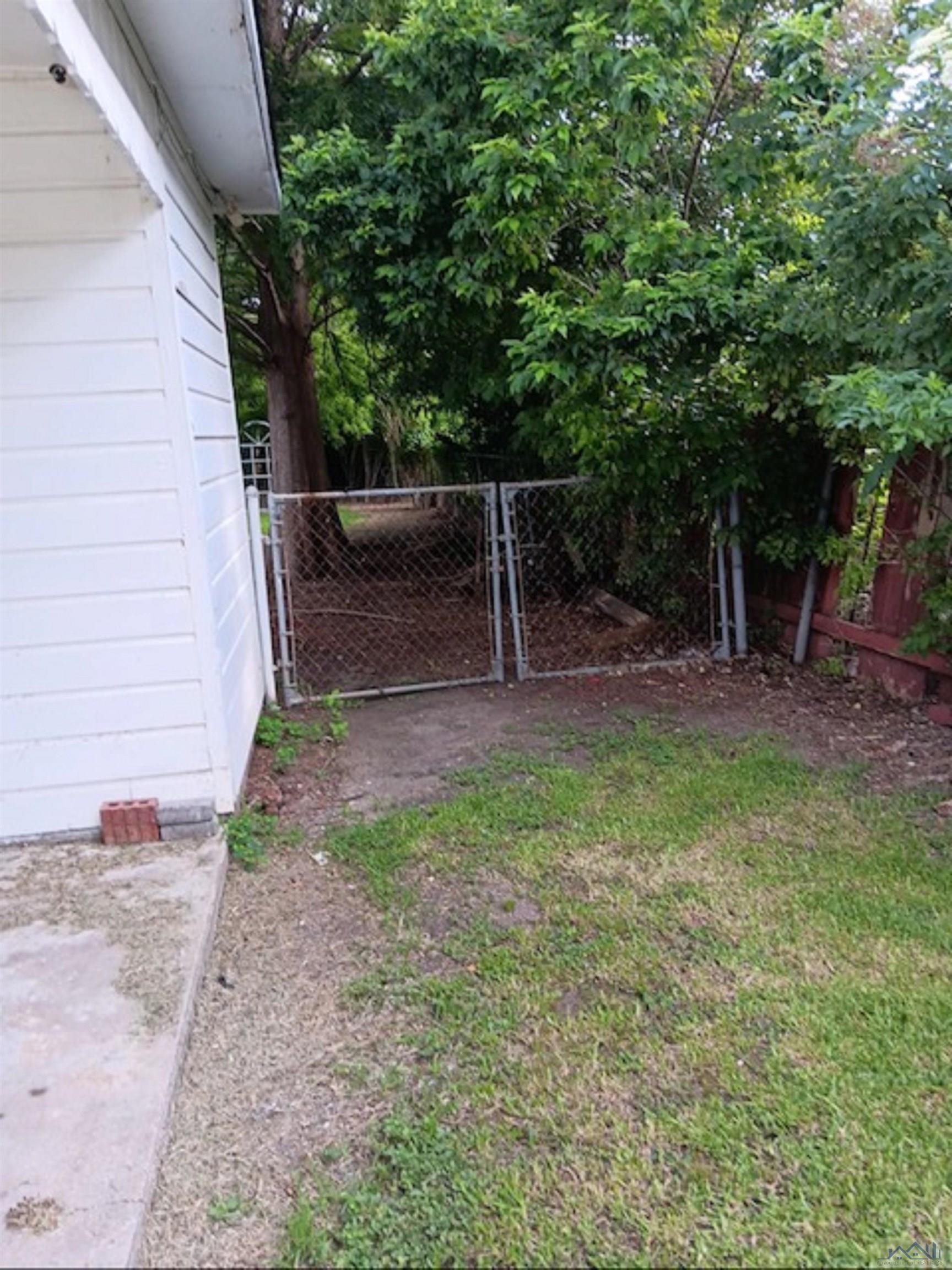 1311 Honduras Street