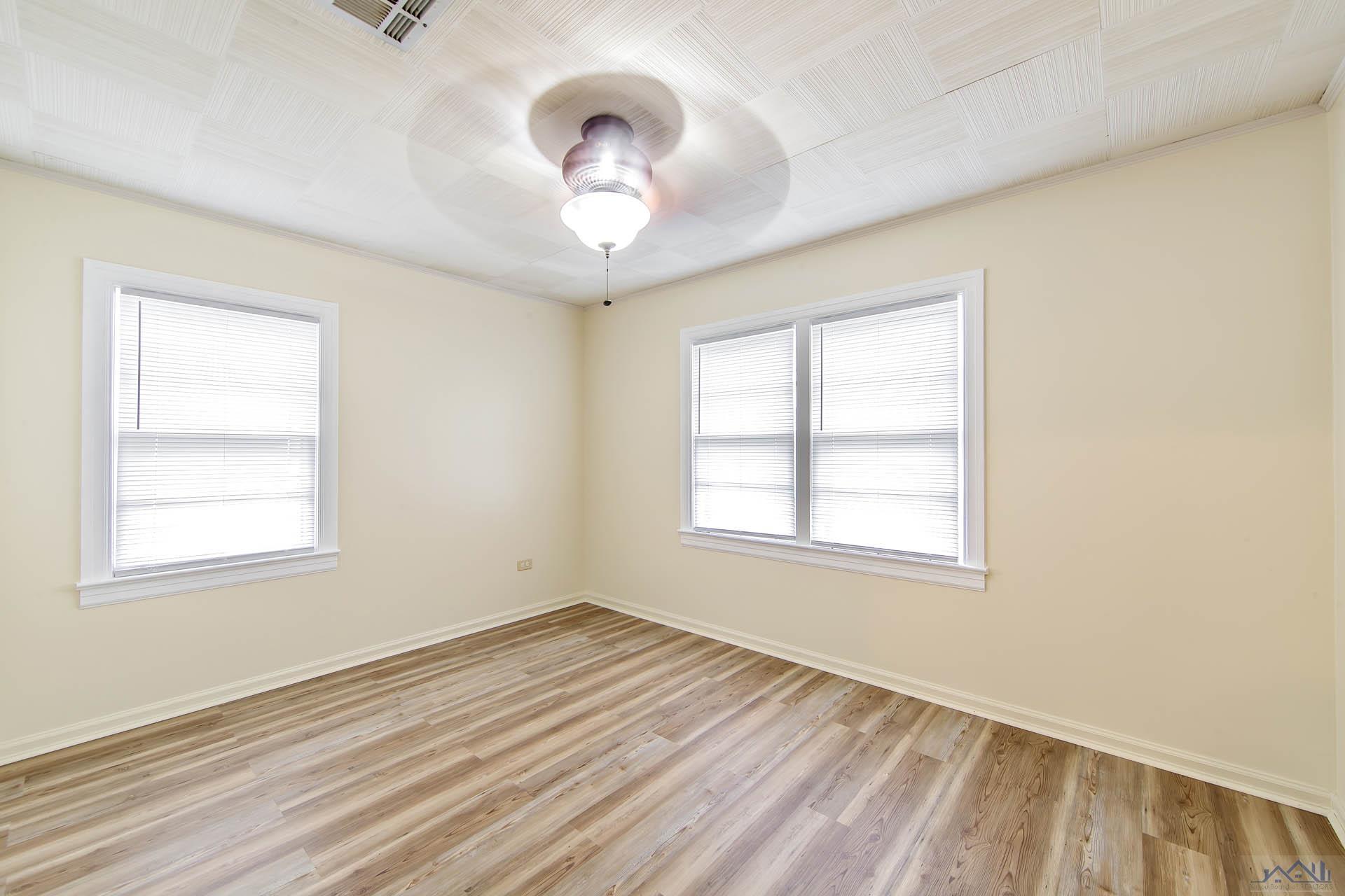 122 Second St