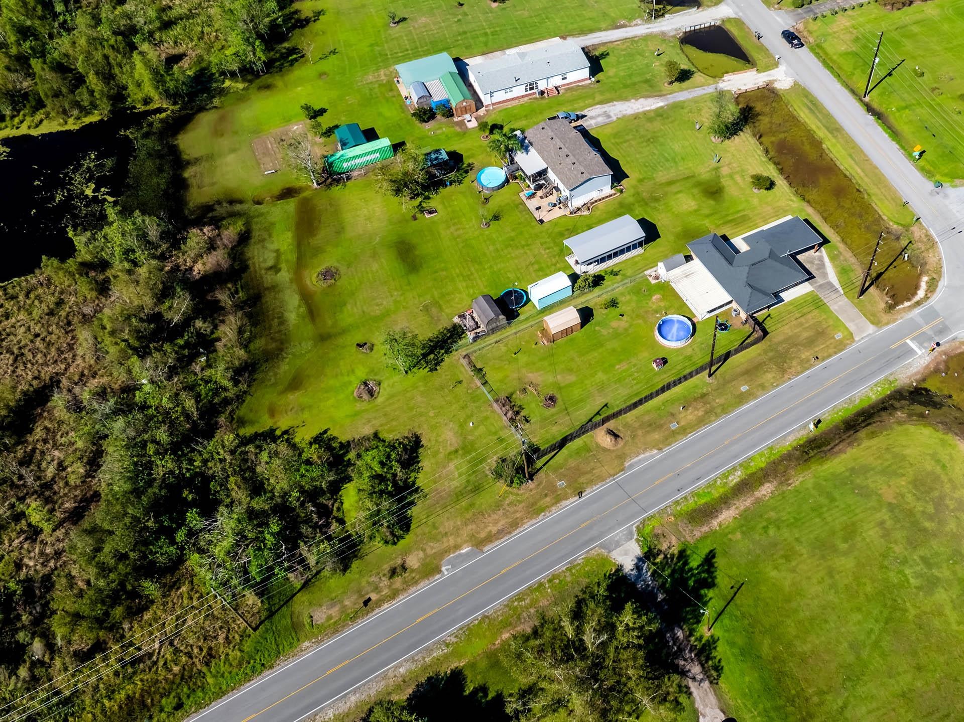311 & 293 Company Canal Road