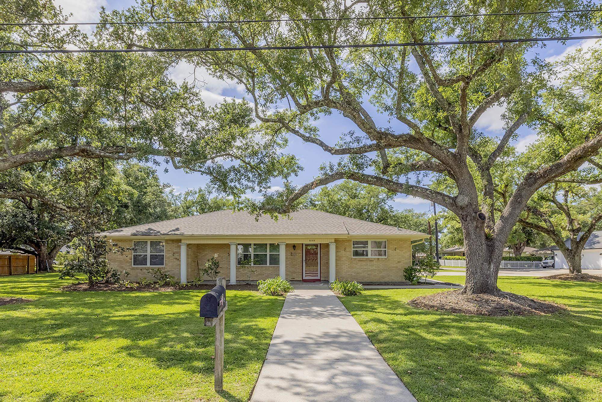 600 Buena Vista Blvd