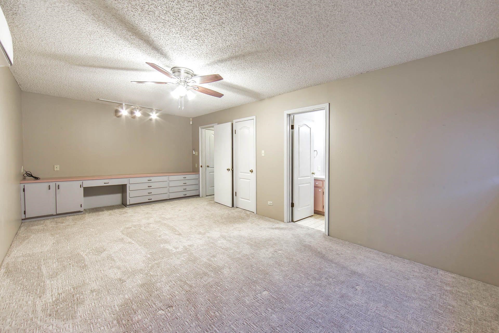 444 Chester Lee Street