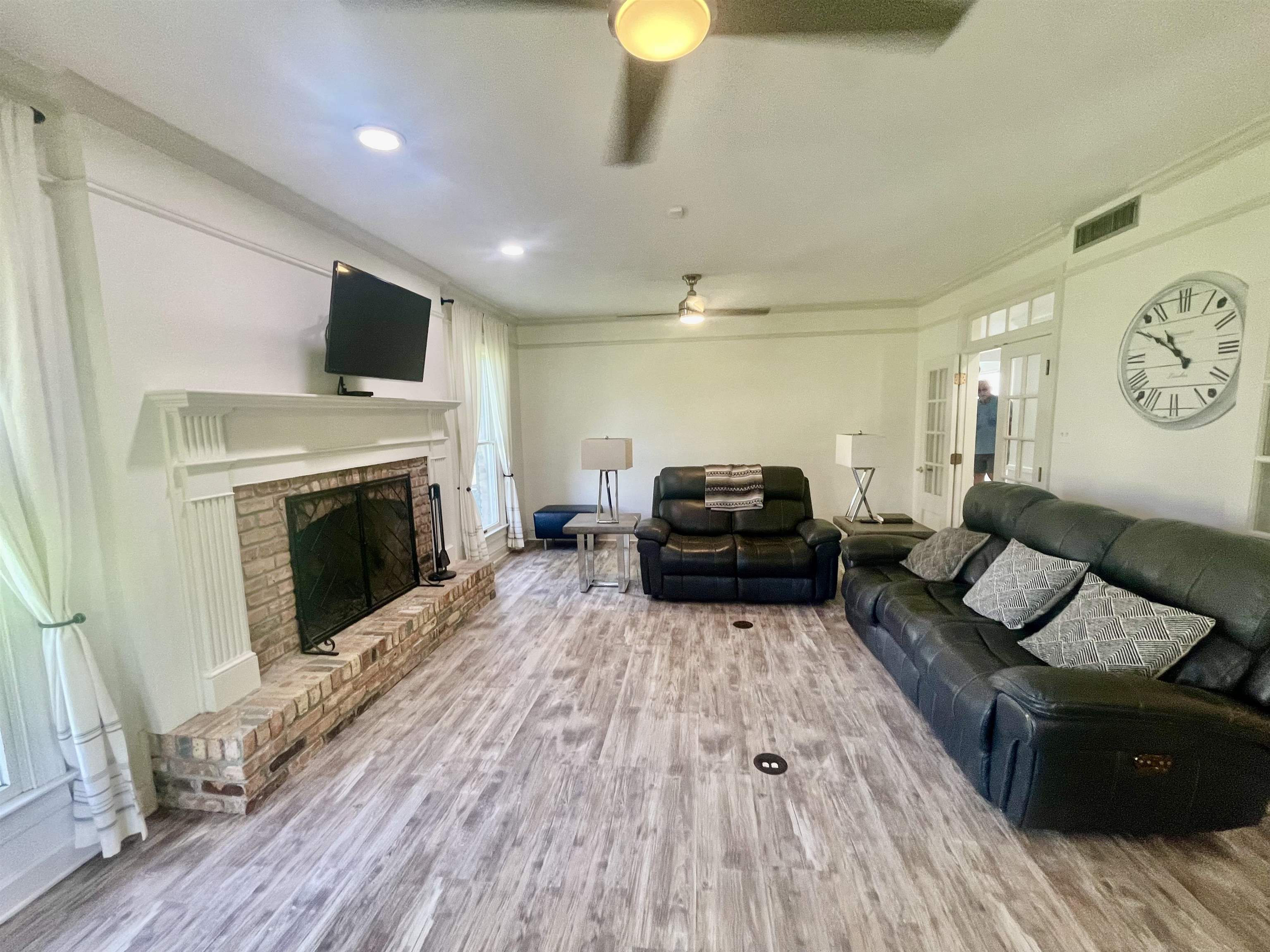 104 Talbot Dr