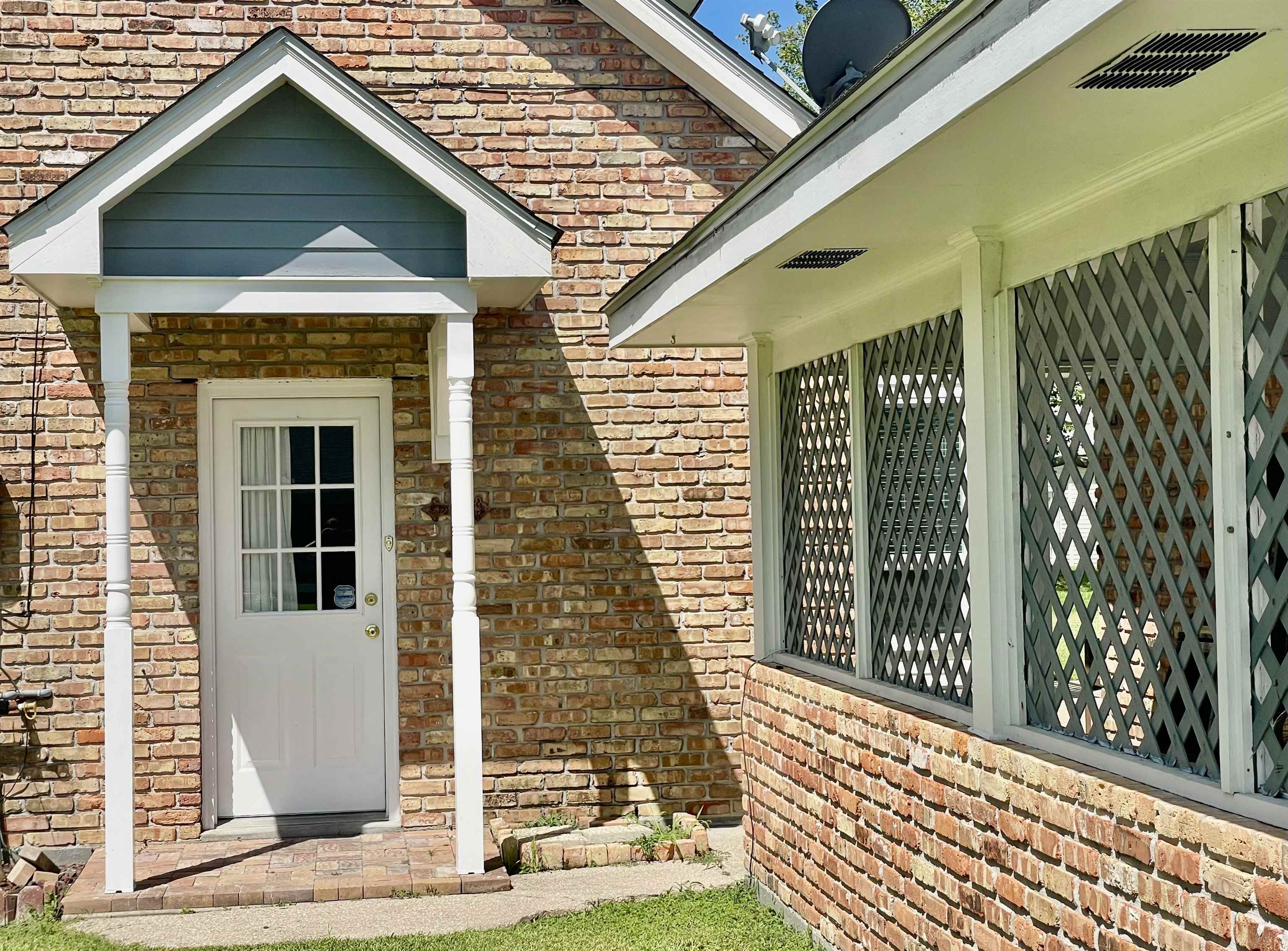 104 Talbot Dr