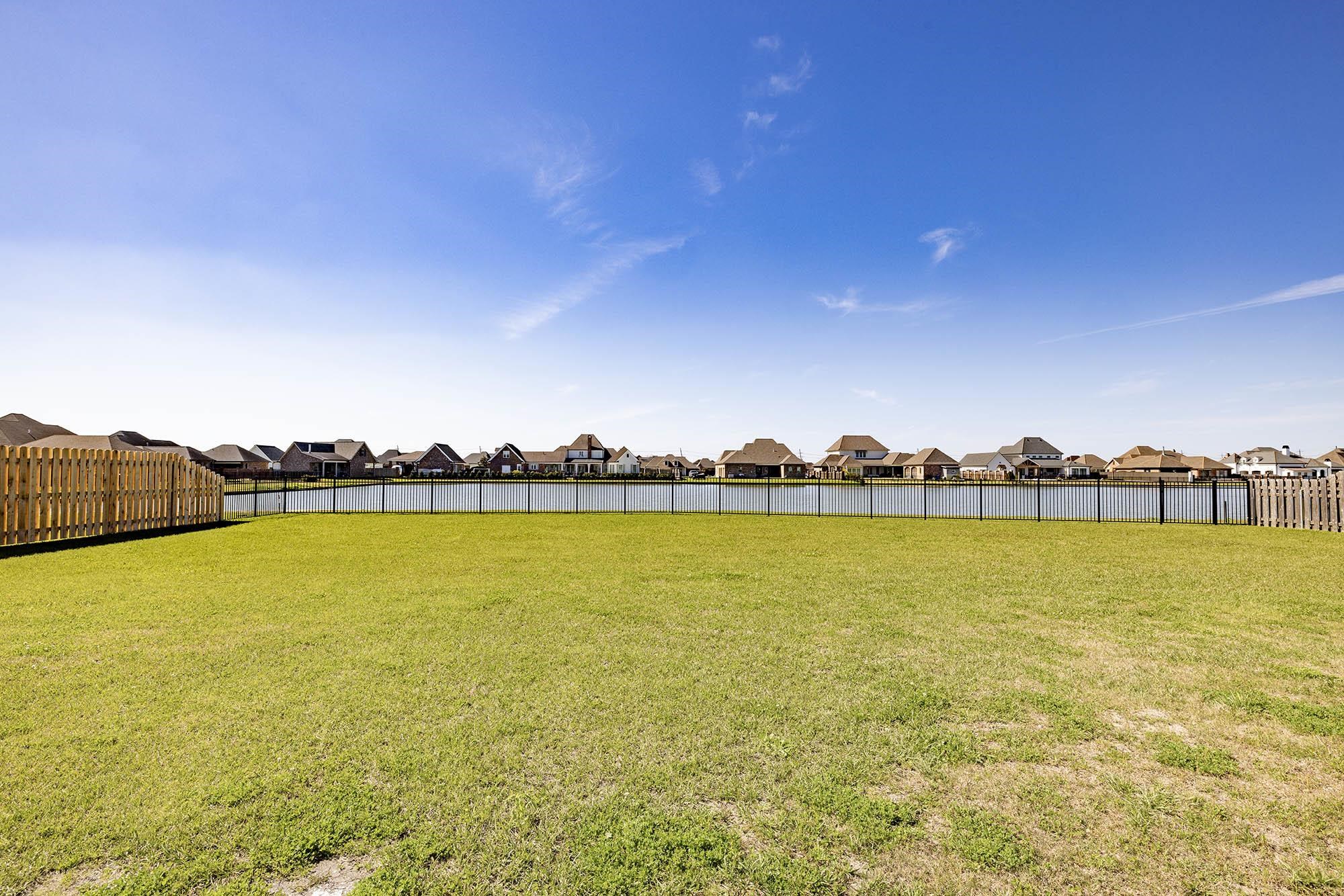 240 Waterford Dr