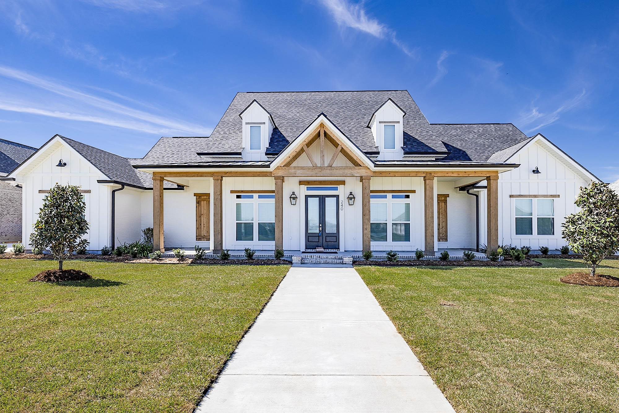 240 Waterford Dr