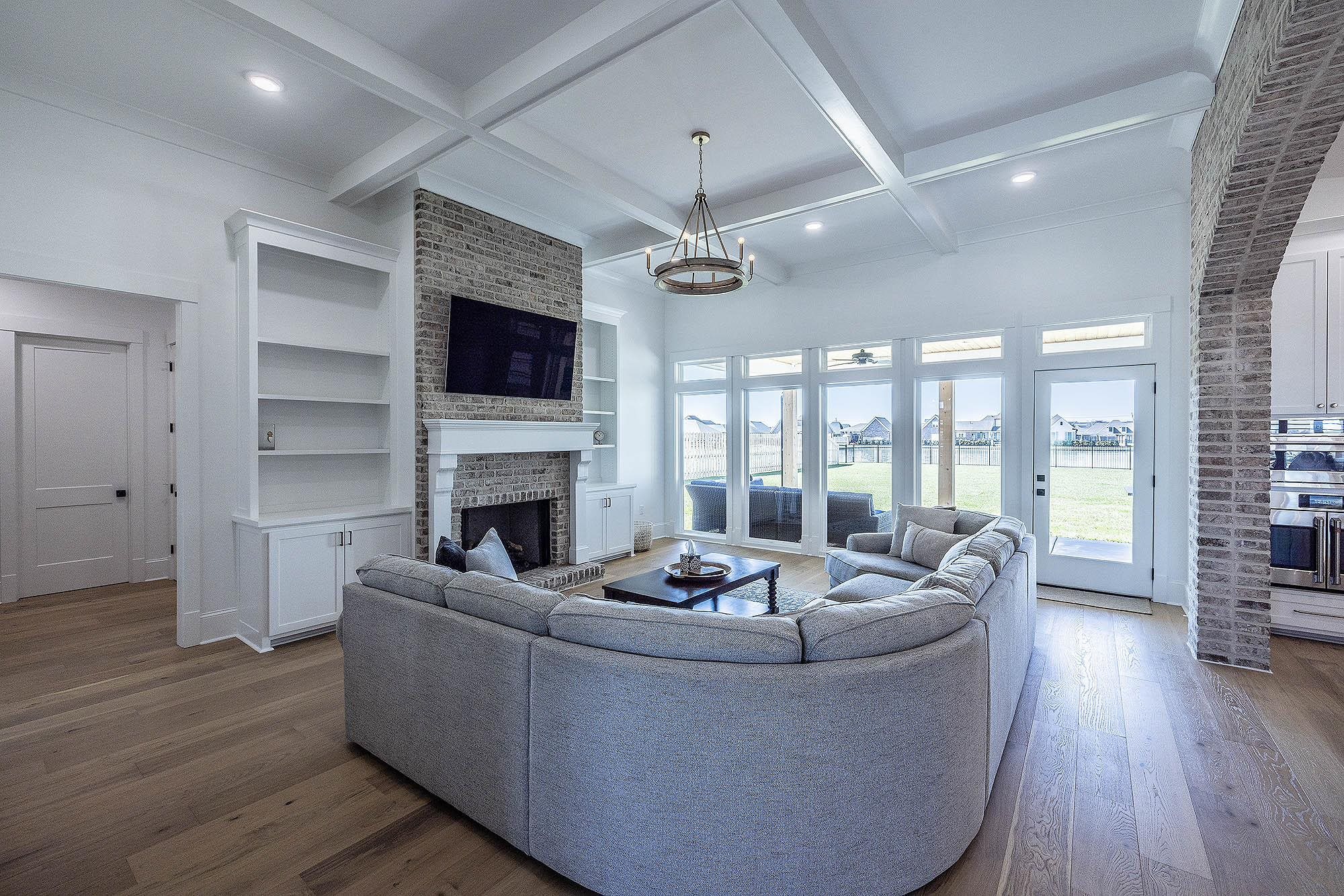 240 Waterford Dr