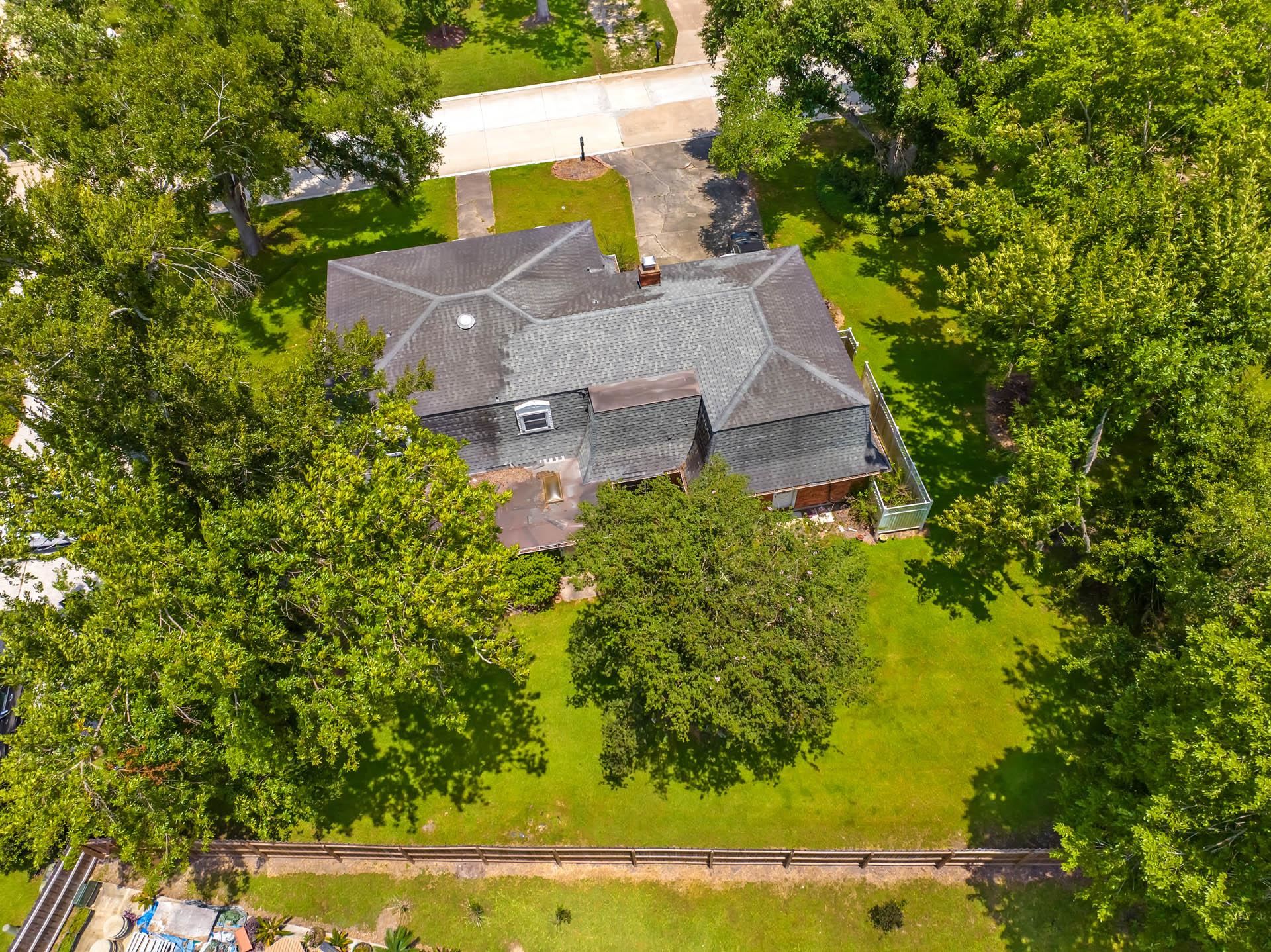 309 Madewood Dr