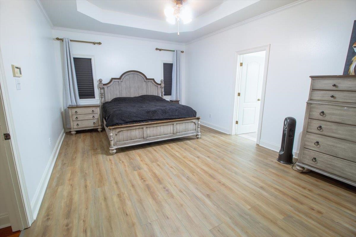 305 Lake Decade Ct