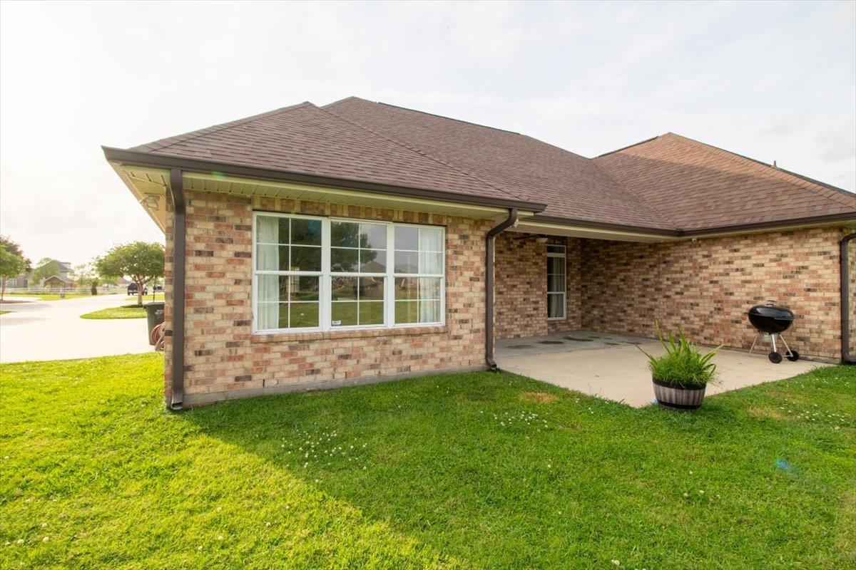 305 Lake Decade Ct