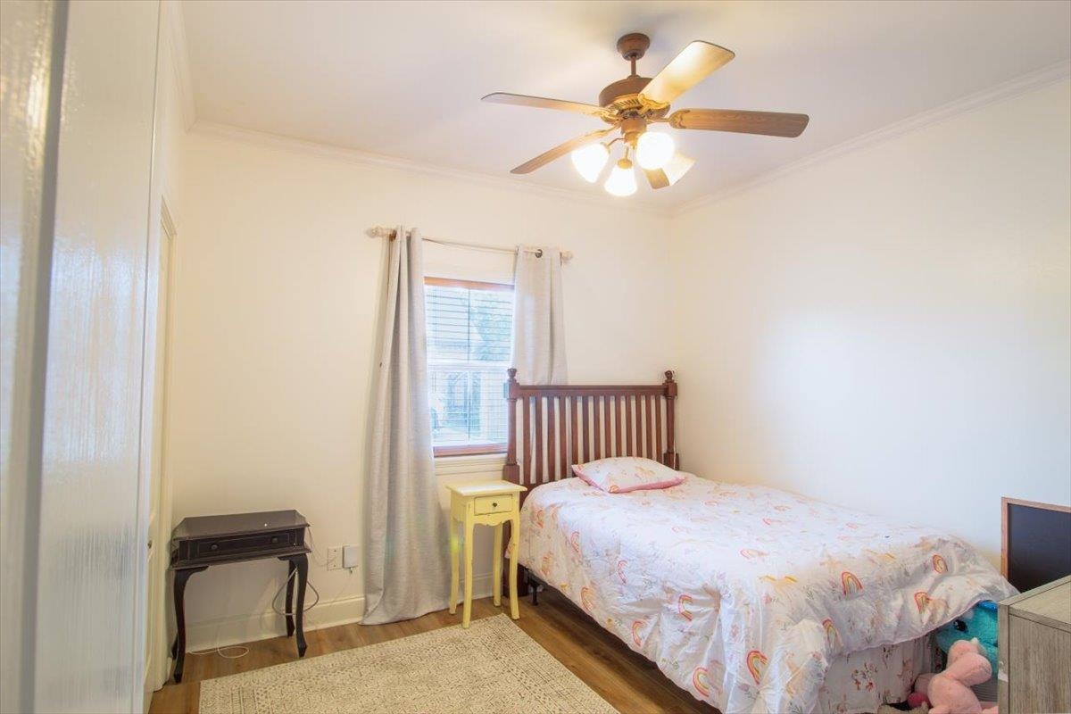 305 Lake Decade Ct