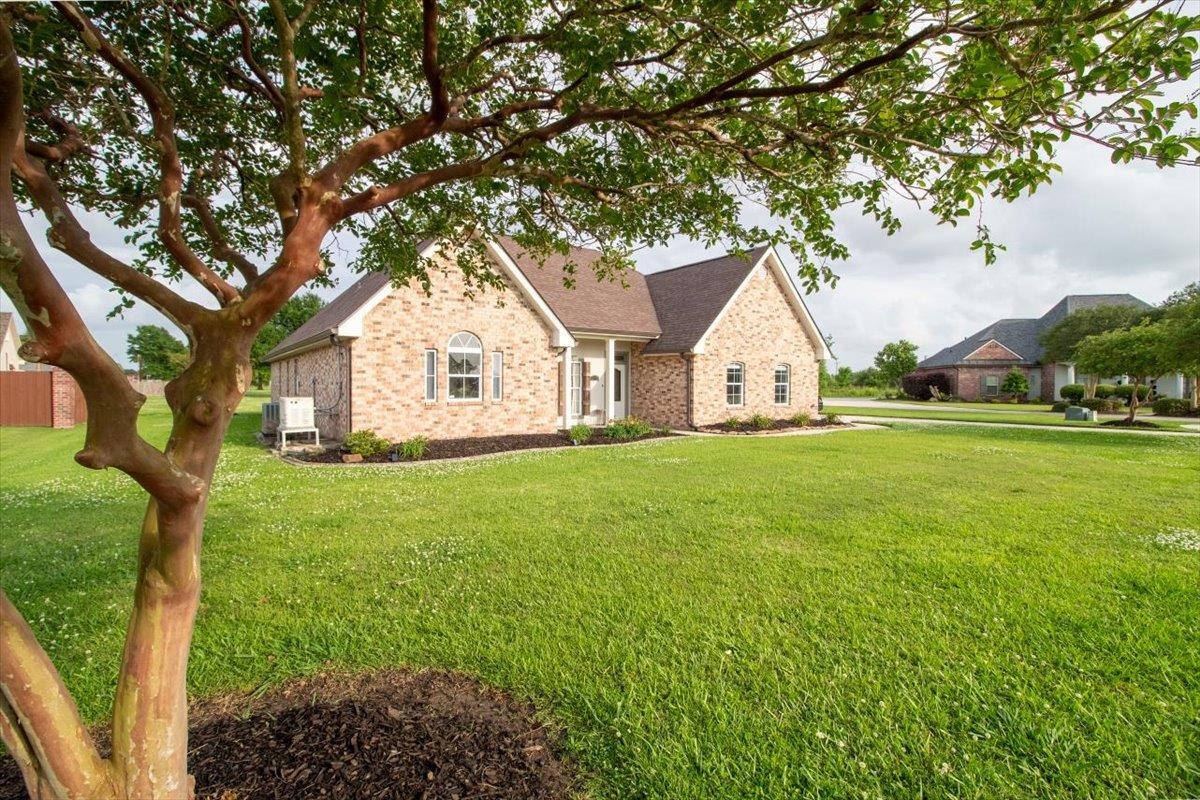 305 Lake Decade Ct