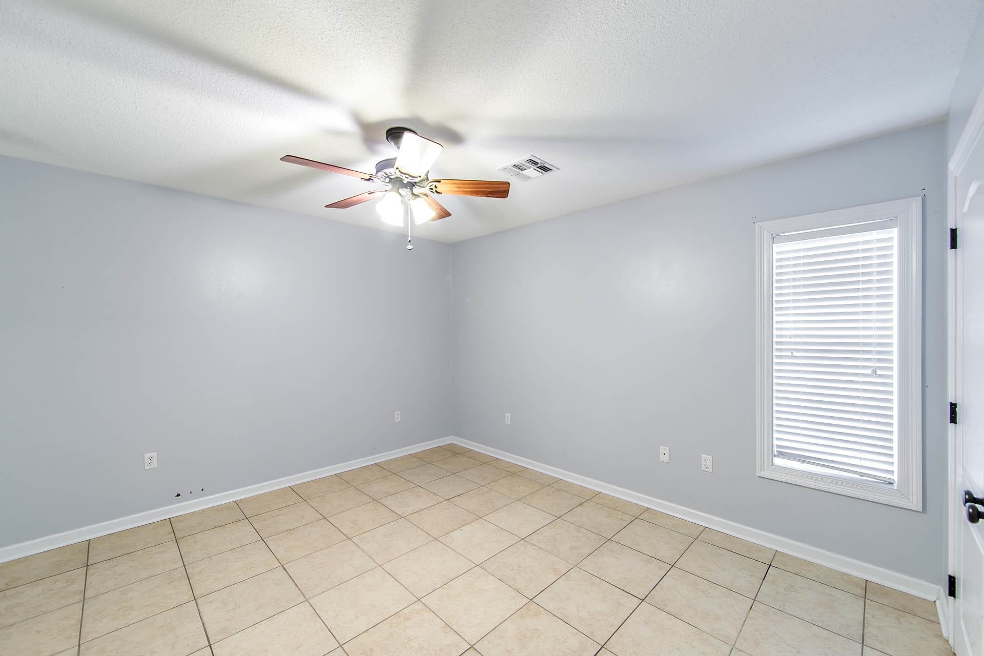 109 Saxony Dr