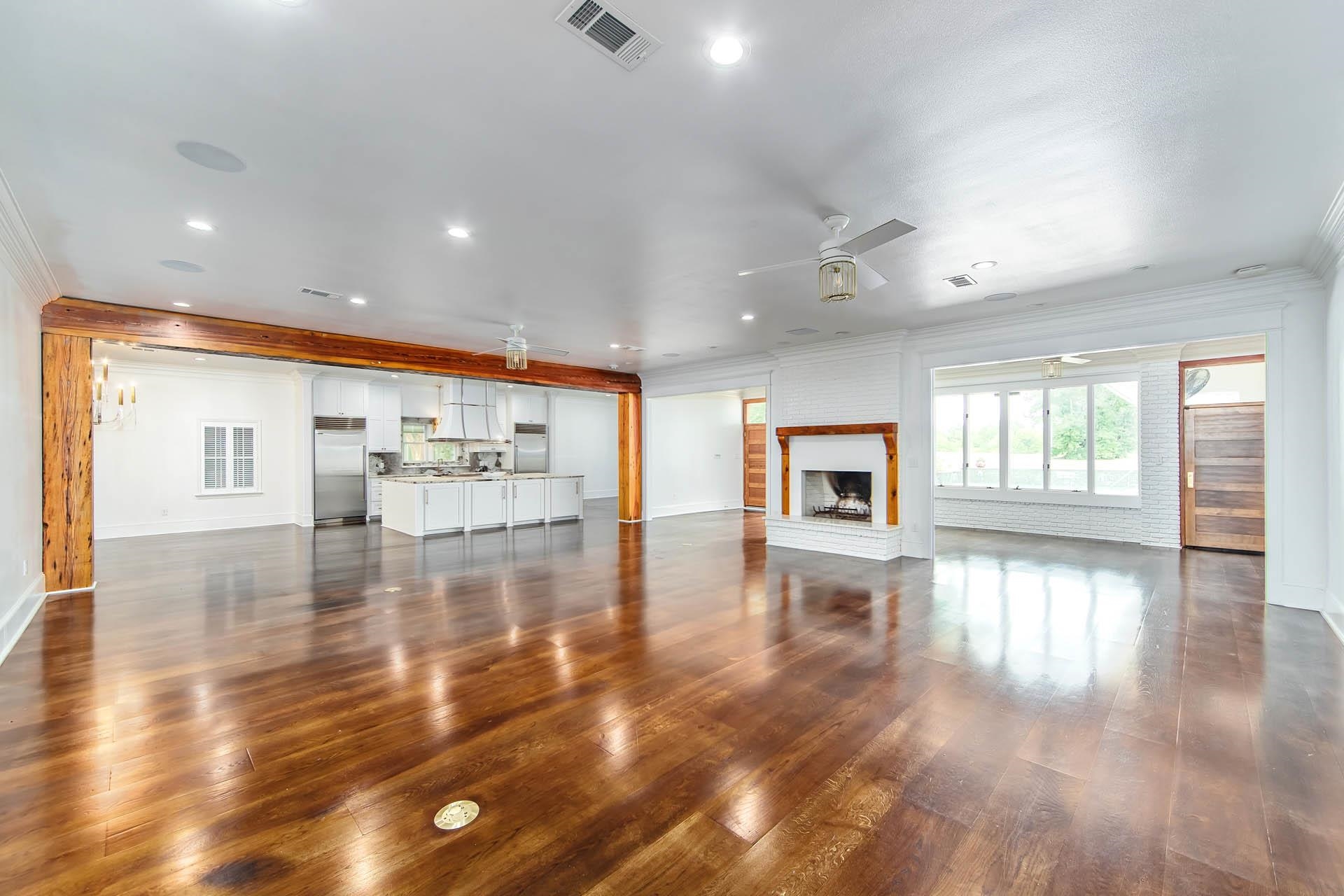 401 Oak Alley Dr