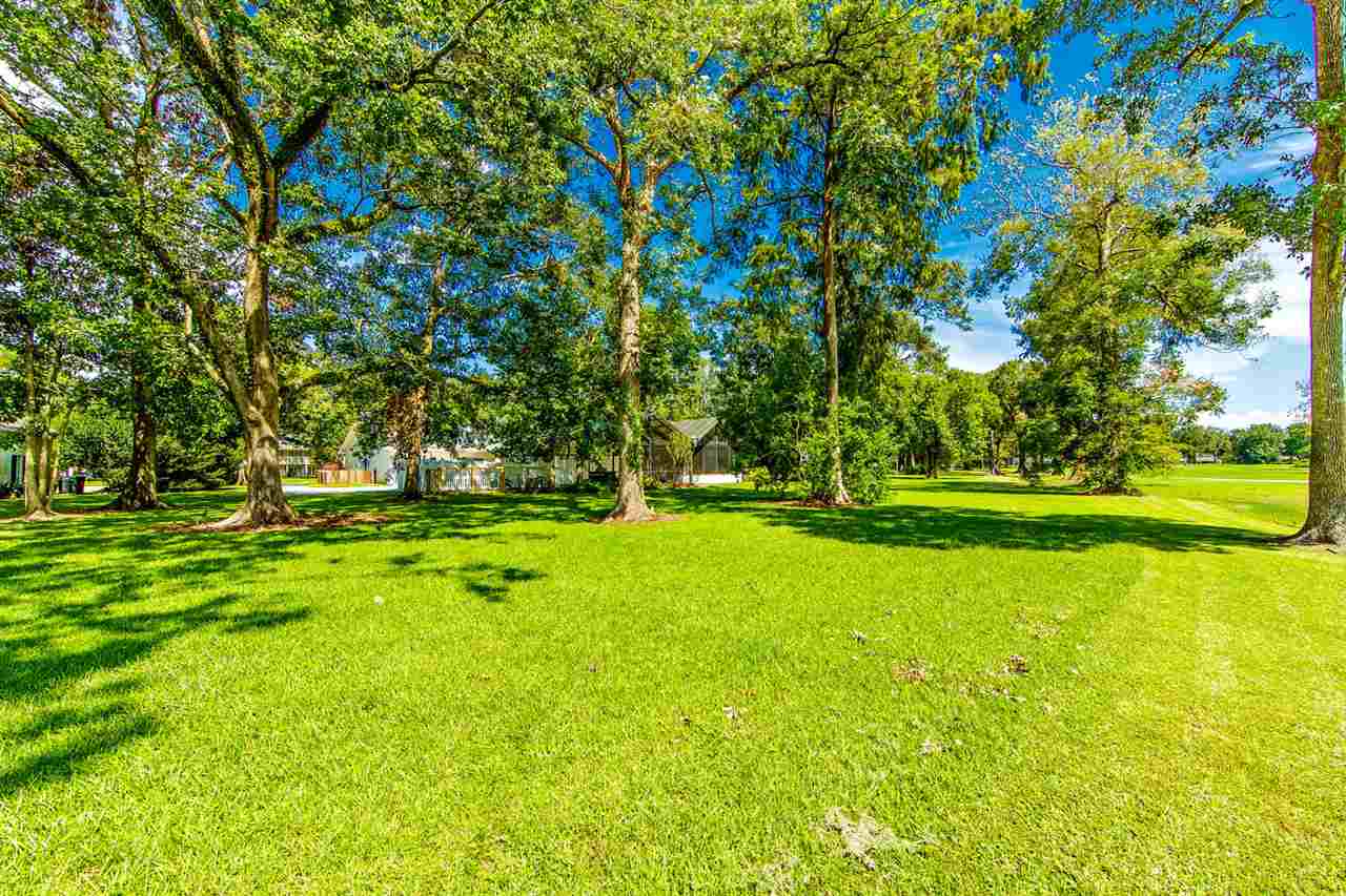 401 Oak Alley Dr