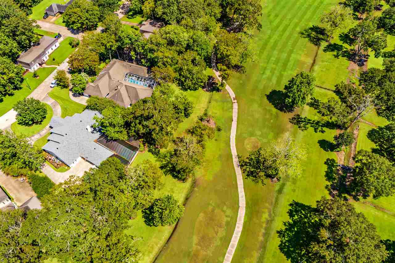 401 Oak Alley Dr