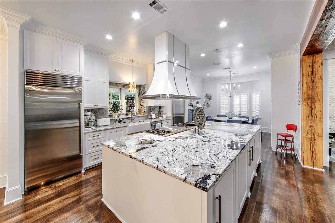 401 Oak Alley Dr