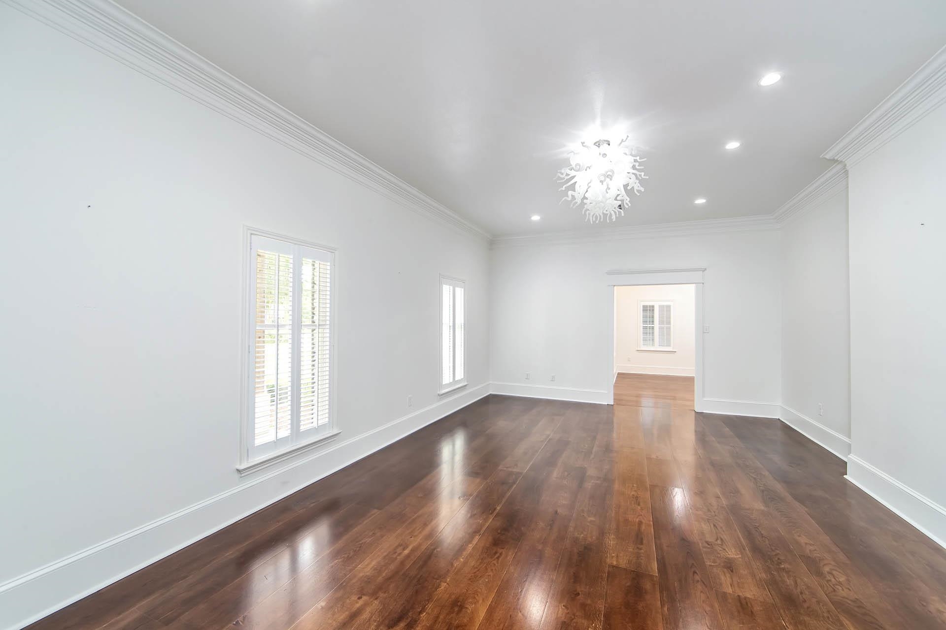 401 Oak Alley Dr