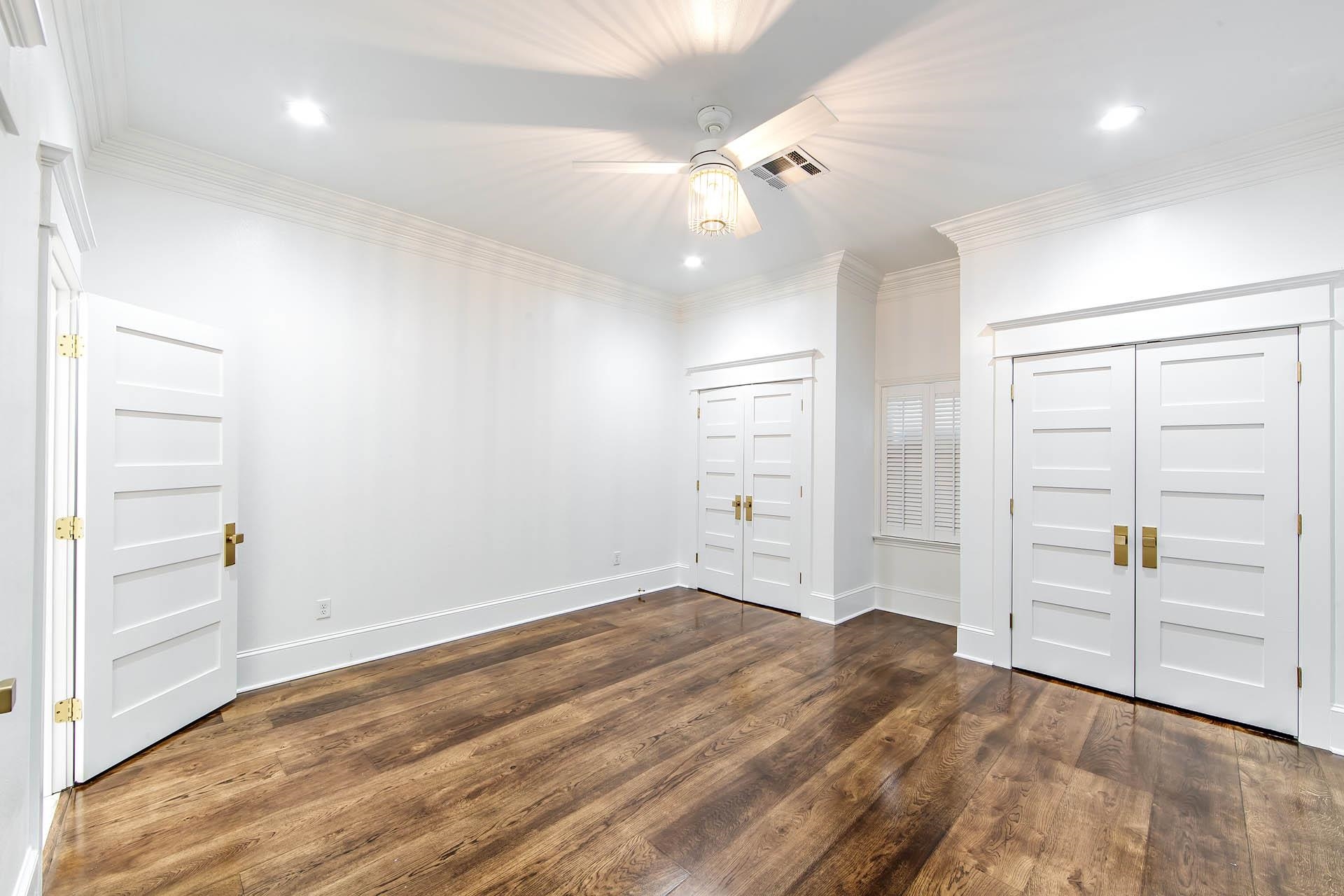 401 Oak Alley Dr
