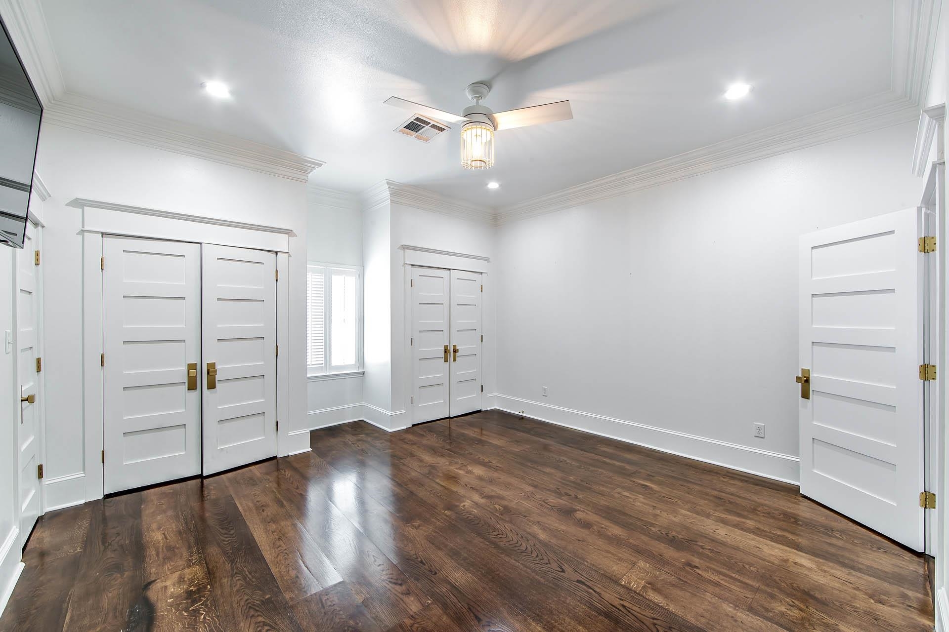 401 Oak Alley Dr