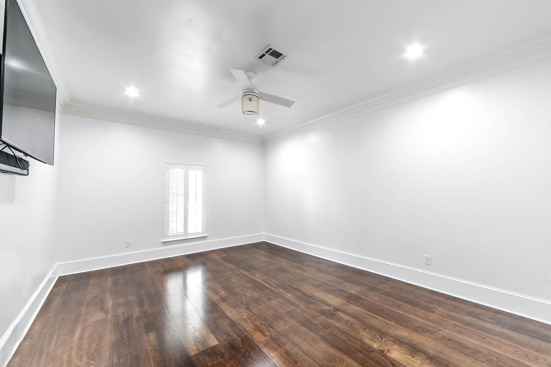 401 Oak Alley Dr