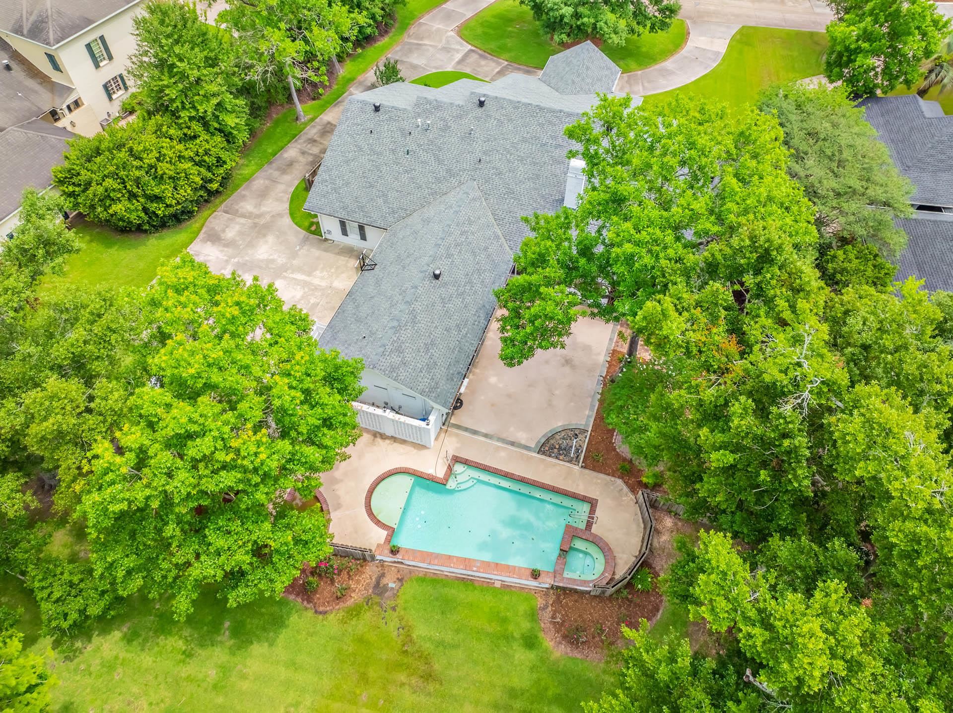 401 Oak Alley Dr