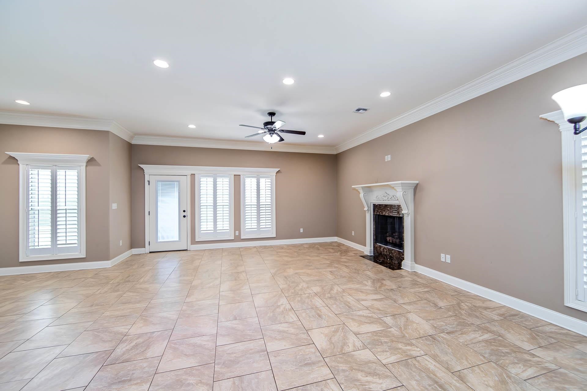 661 Lancaster Dr