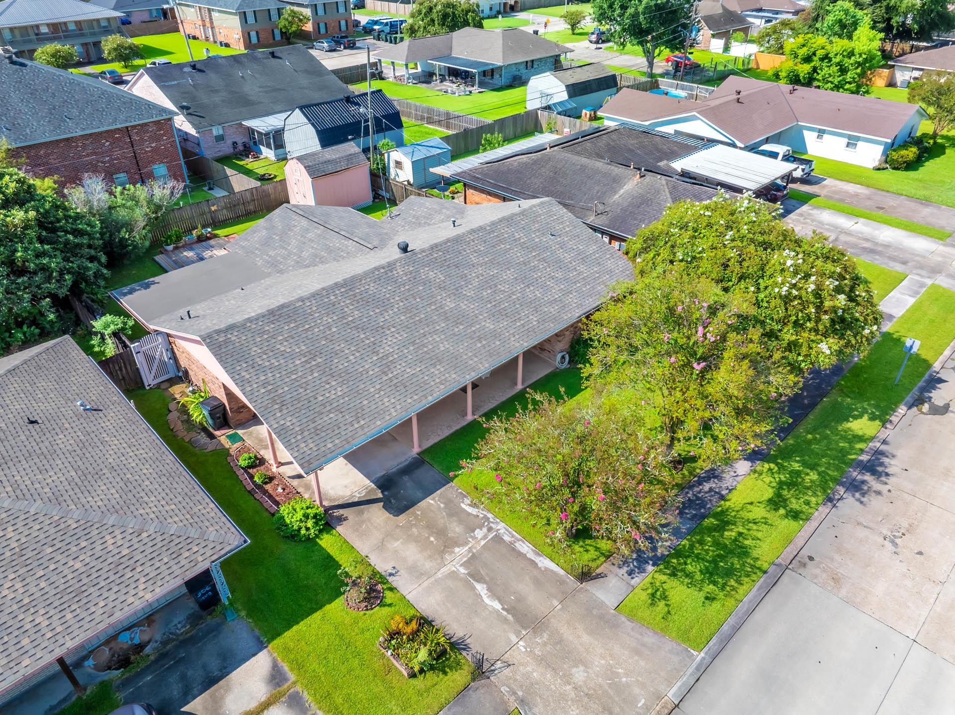 304 Douglas Dr