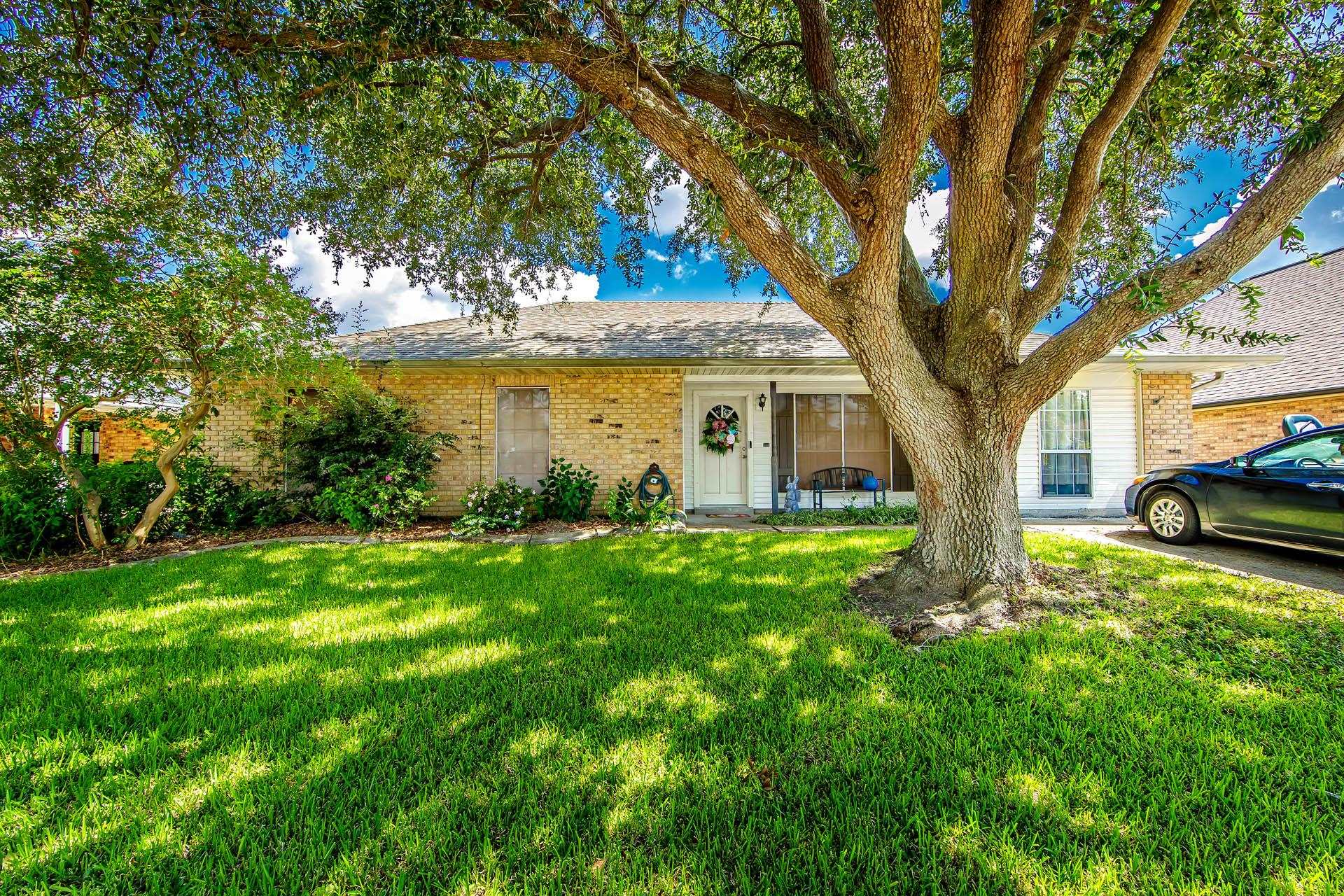 302 North Moss Drive