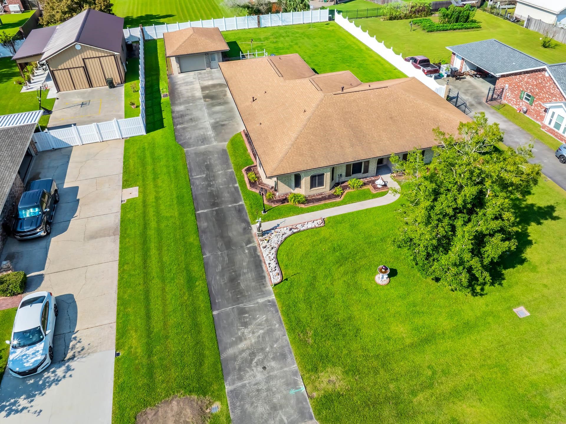 4018 Country Drive