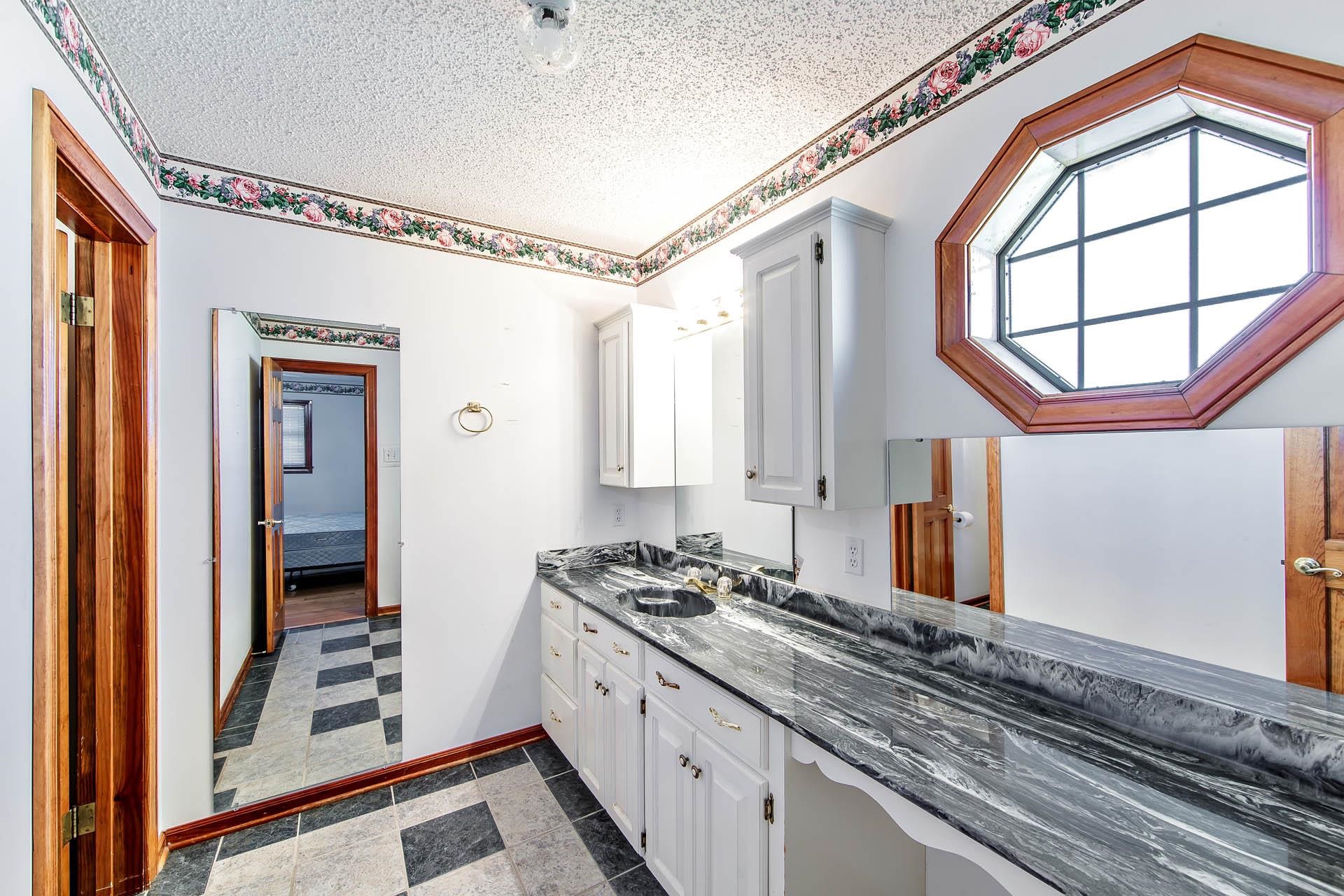 4018 Country Drive