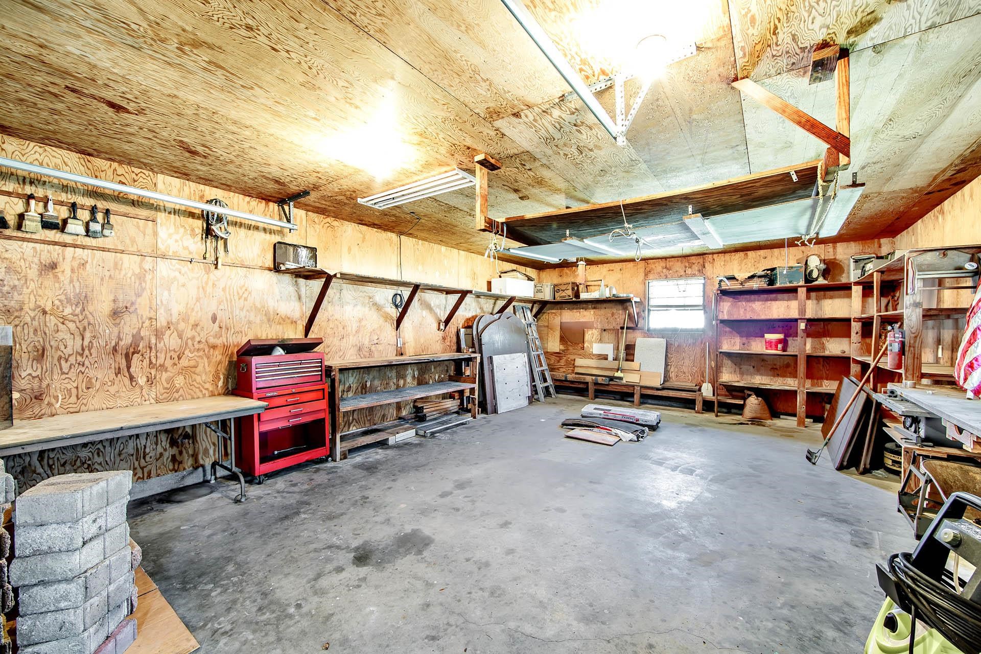 4018 Country Drive