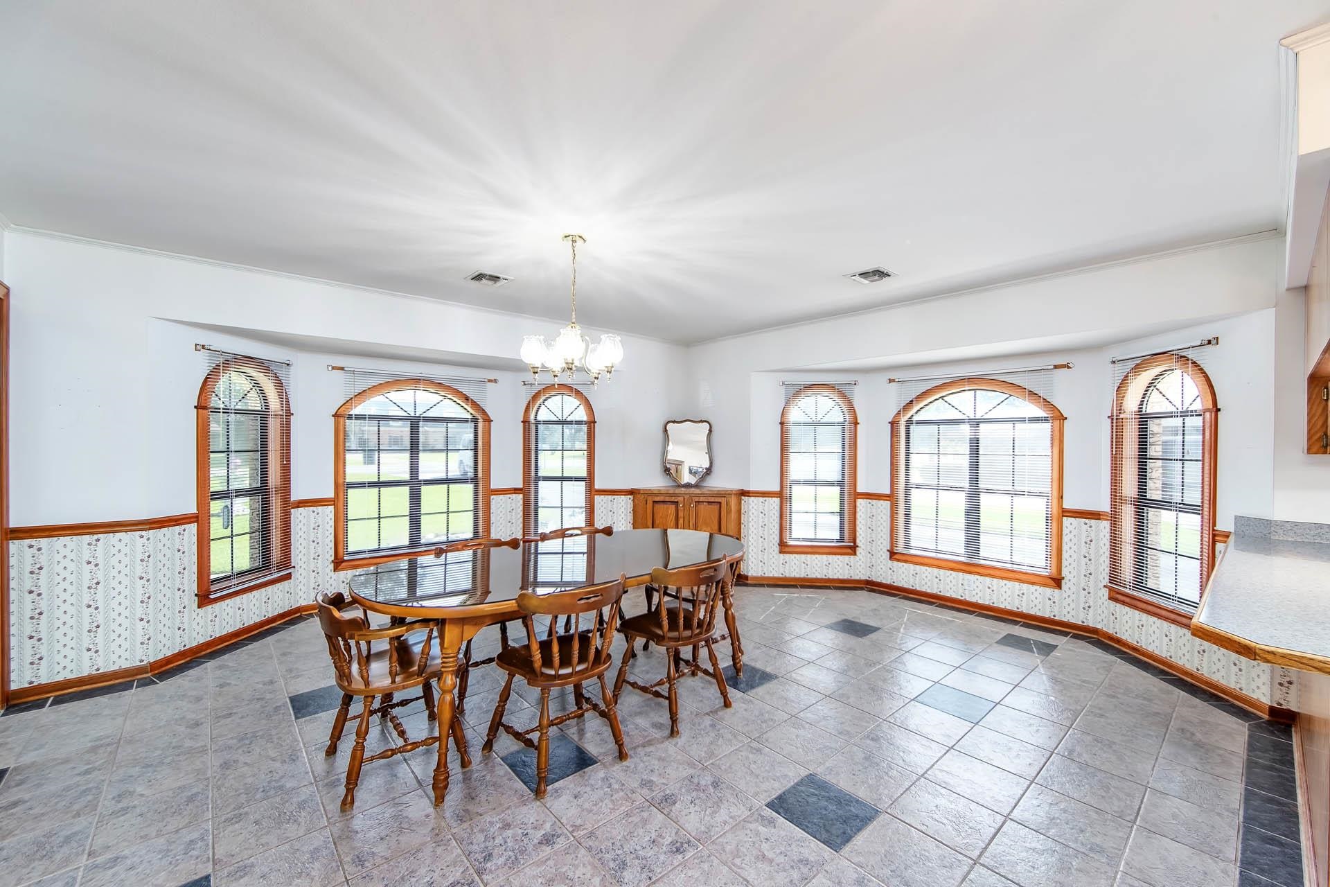 4018 Country Drive