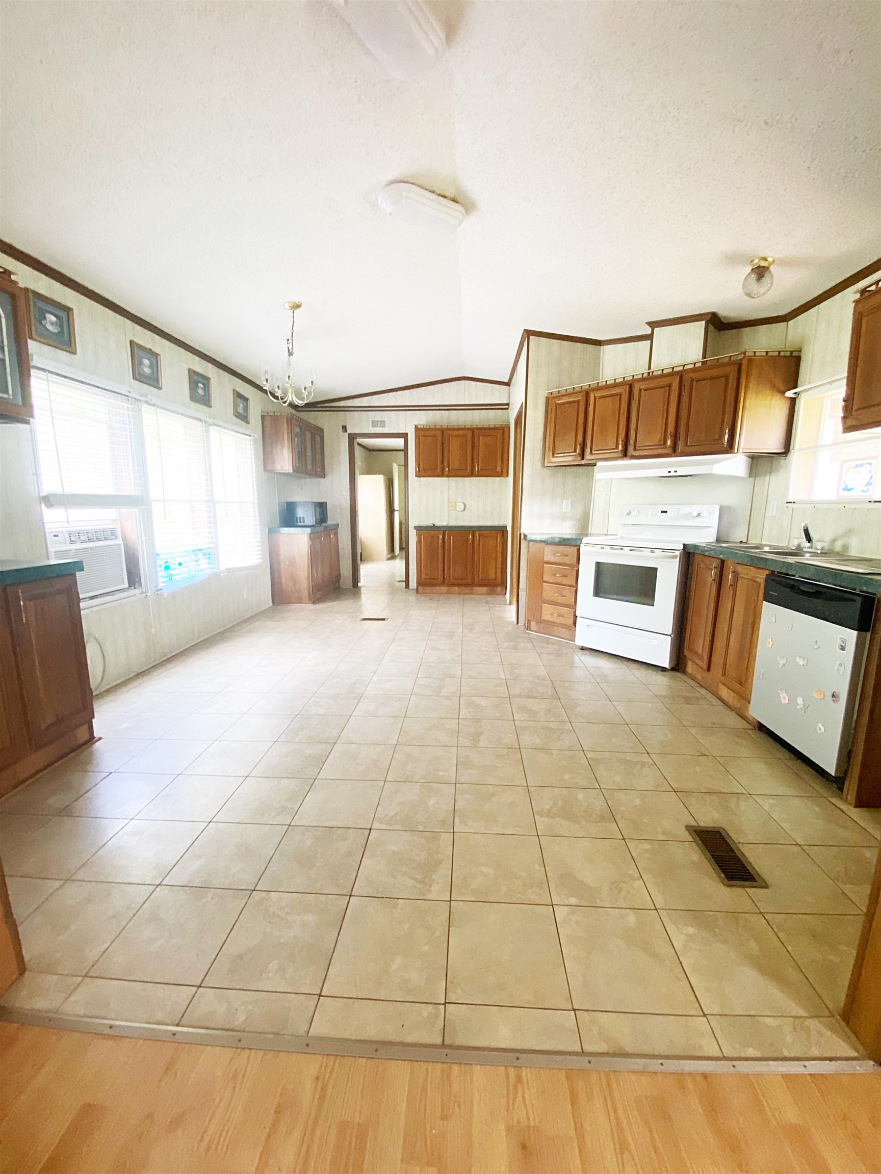 1568 Doctor Beatrous Rd