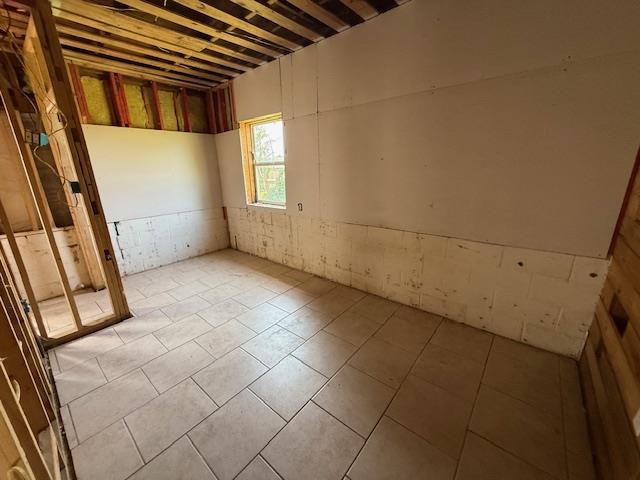 225 North Van Avenue