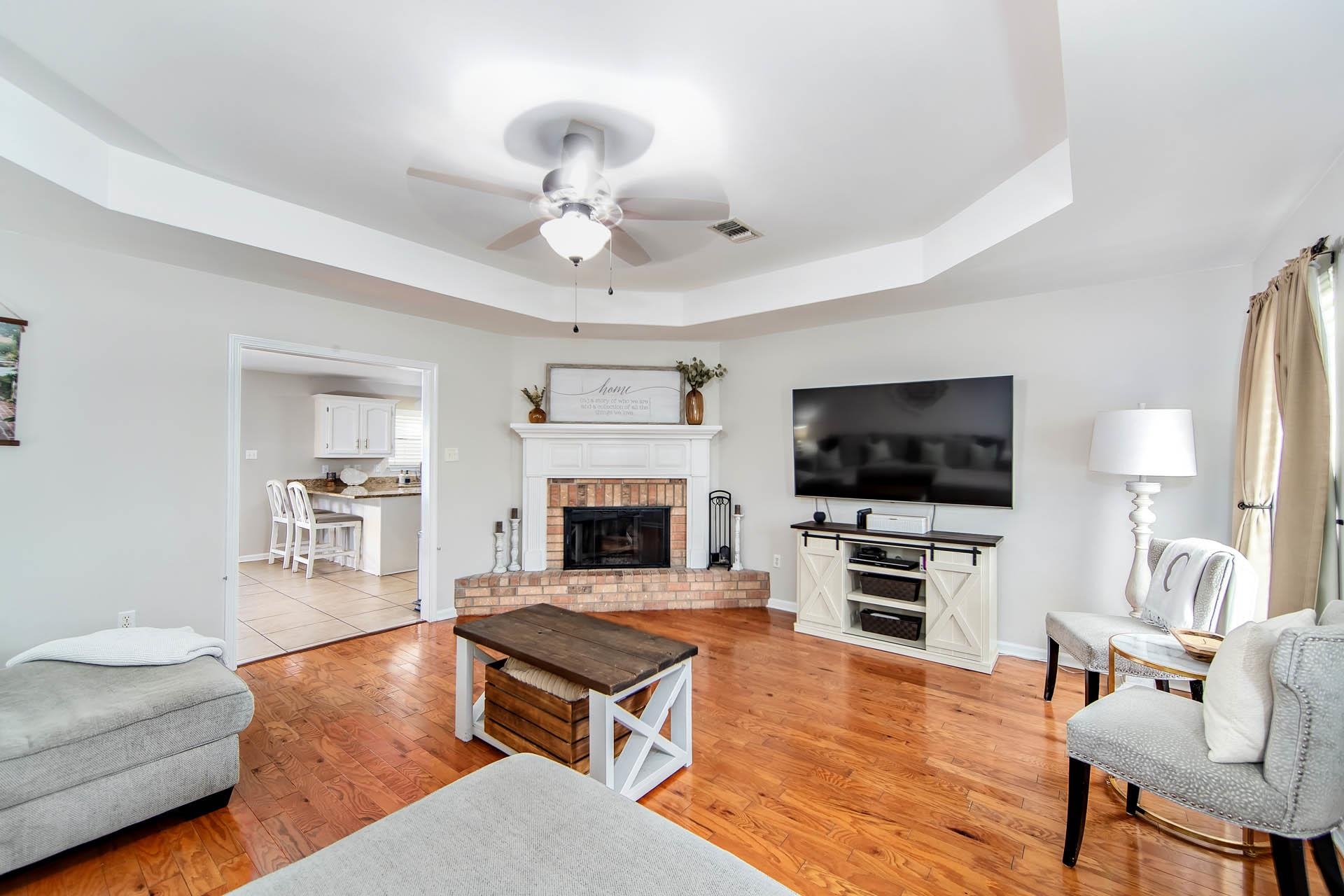 702 Oak Lane