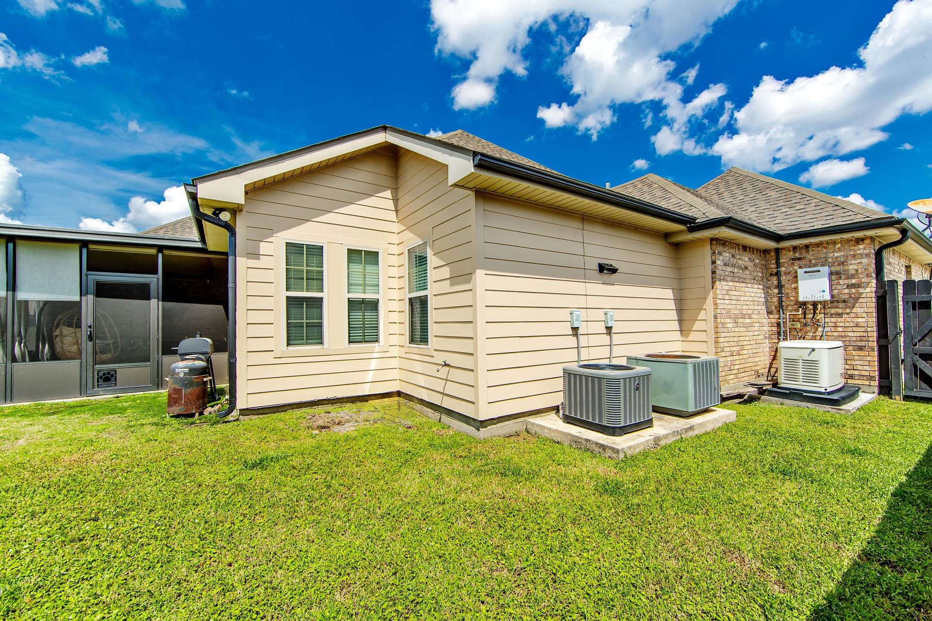 310 Lakewood Dr