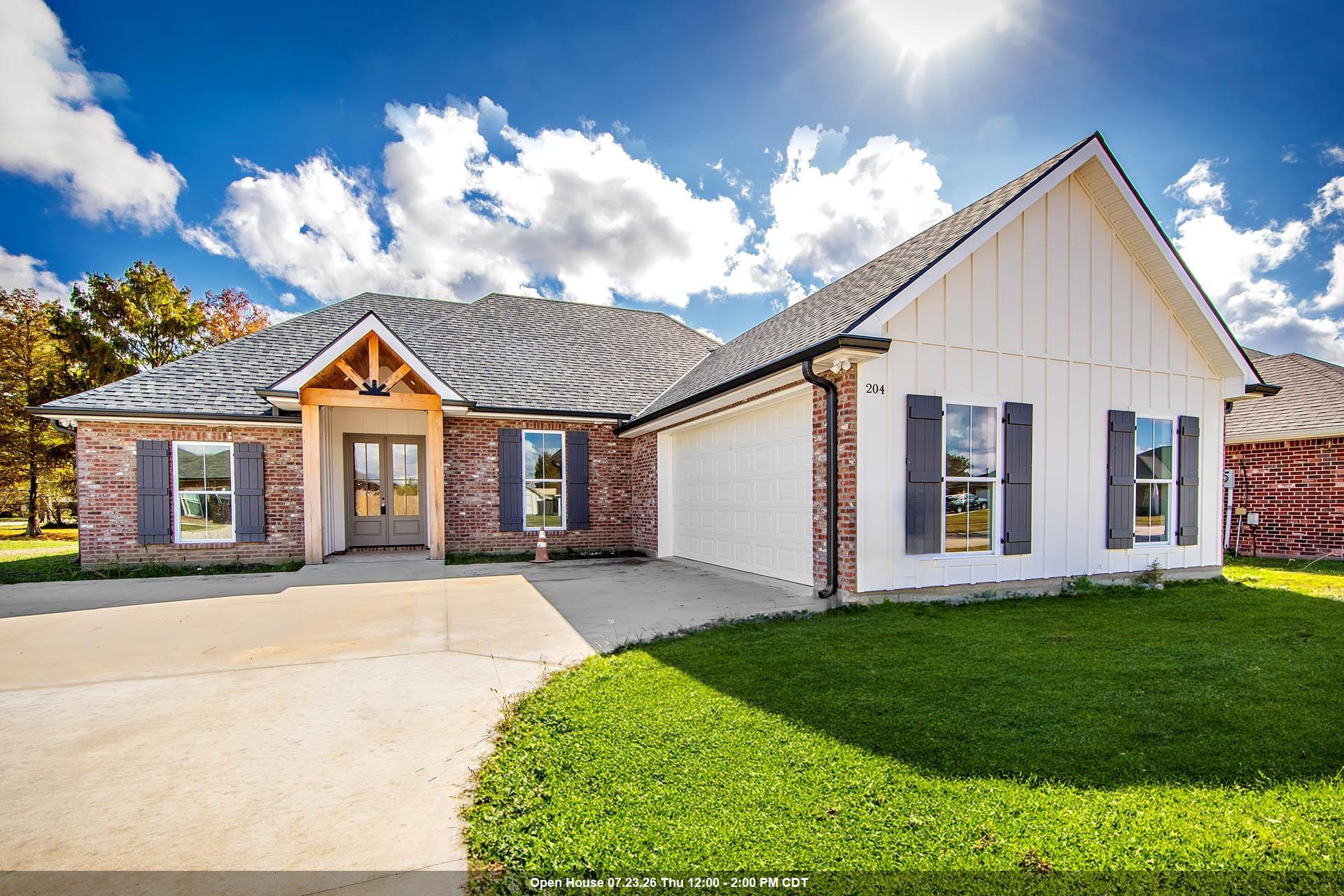 204 Newsom Dr