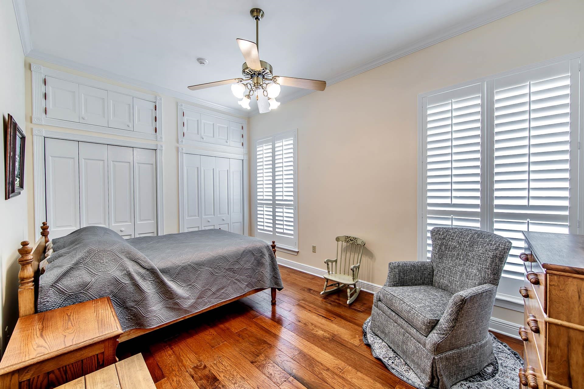 208 Comanche Dr